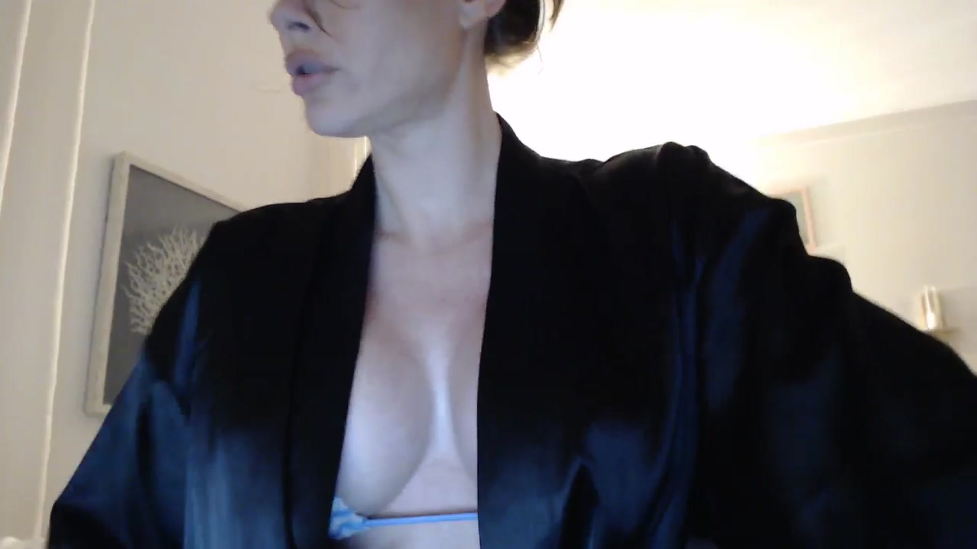 Gallery image thumbnail from Summerr_Rose's myfreecams stream on, 04/29/2026, 02:33 image 17 of 20