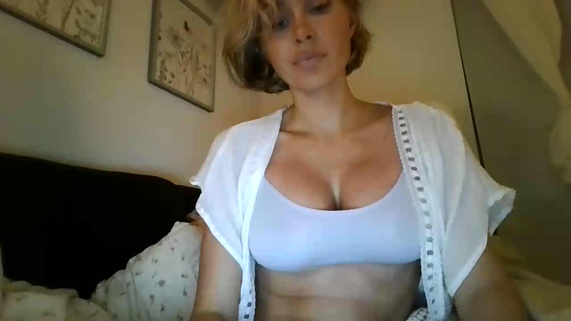 Gallery image thumbnail from Summerr_Rose's myfreecams stream on, 08/06/2026, 02:34 image 14 of 20