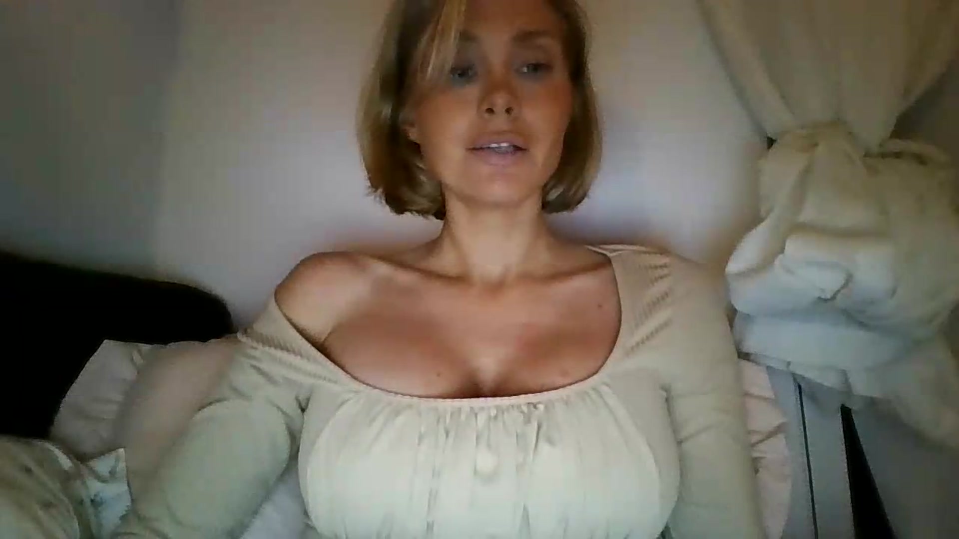 Gallery image thumbnail from Summerr_Rose's myfreecams stream on, 09/07/2026, 03:46 image 3 of 20
