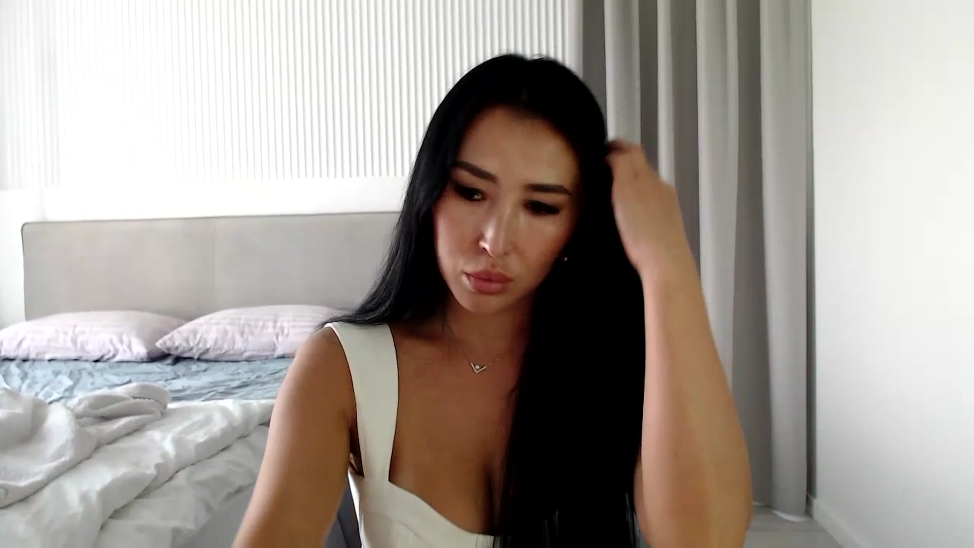 Gallery image thumbnail from Summerrlove's myfreecams stream on, 07/06/2023, 15:00 image 11 of 20
