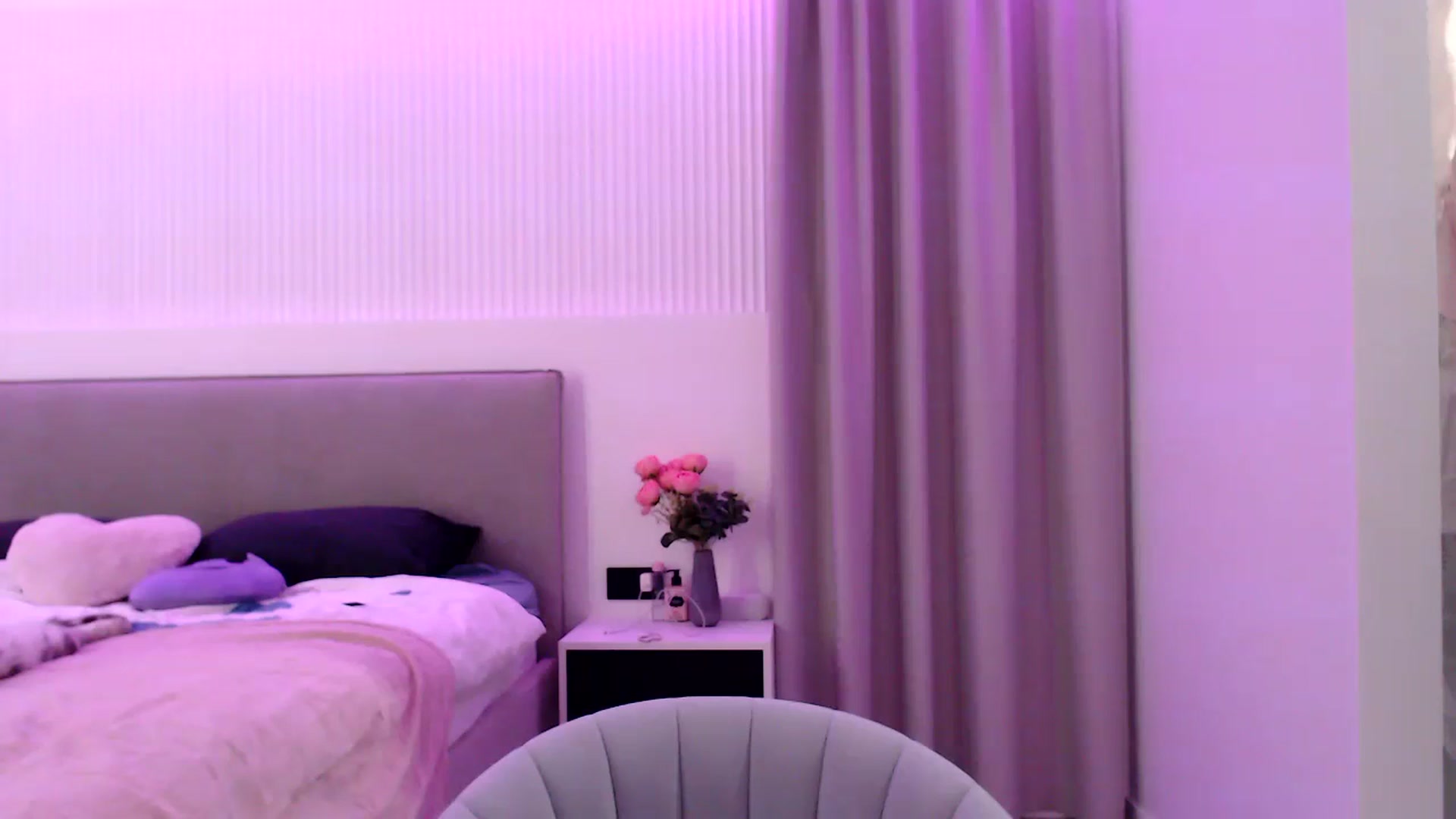 Gallery image thumbnail from Summerrlove's myfreecams stream on, 07/09/2023, 22:24 image 1 of 20