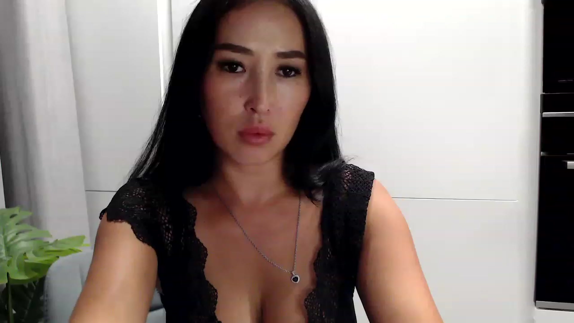 Gallery image thumbnail from Summerrlove's myfreecams stream on, 08/12/2023, 19:40 image 15 of 20