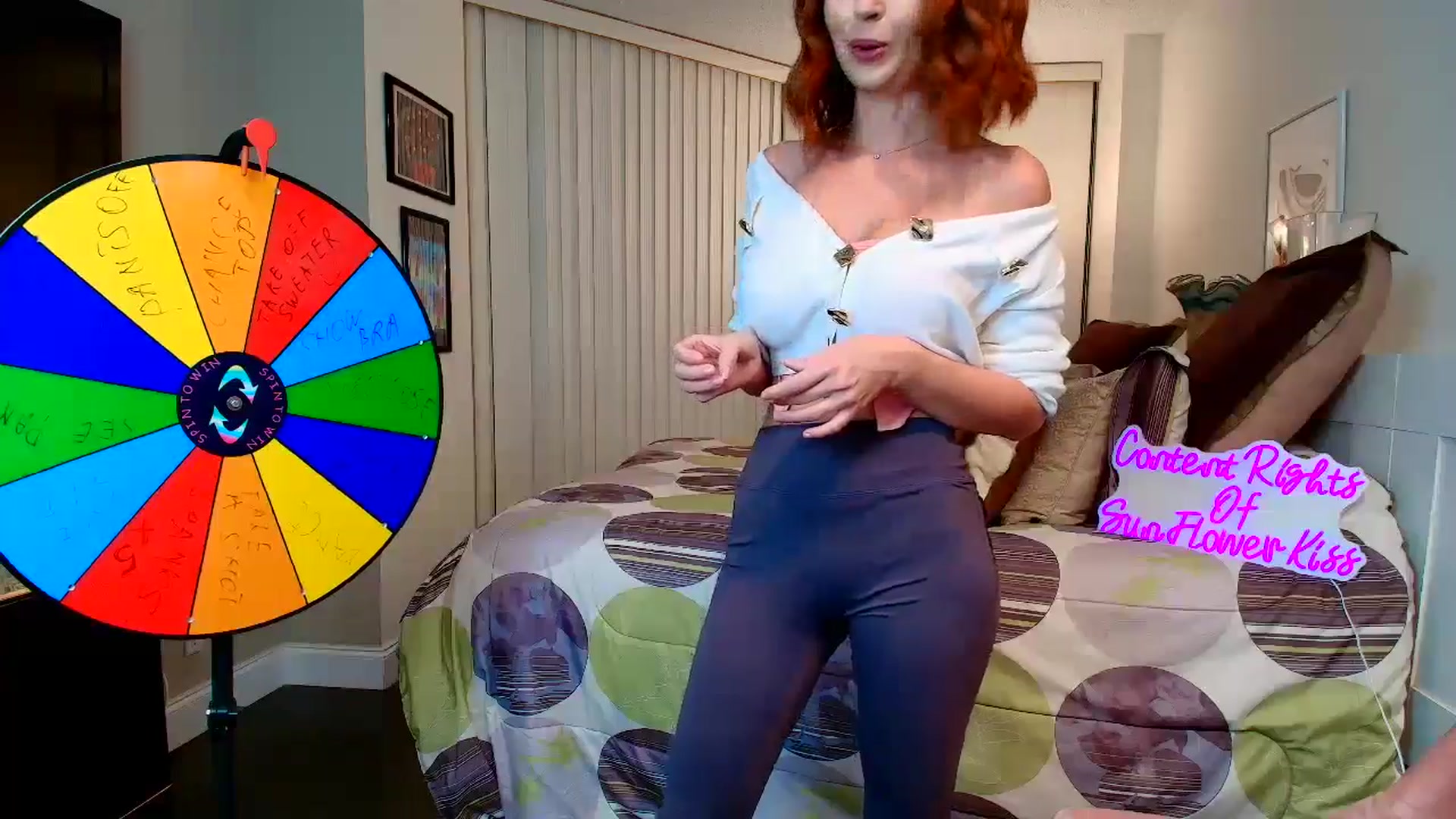 Gallery image thumbnail from SunFlowerKiss's myfreecams stream on, 11/24/2025, 05:51 image 10 of 20