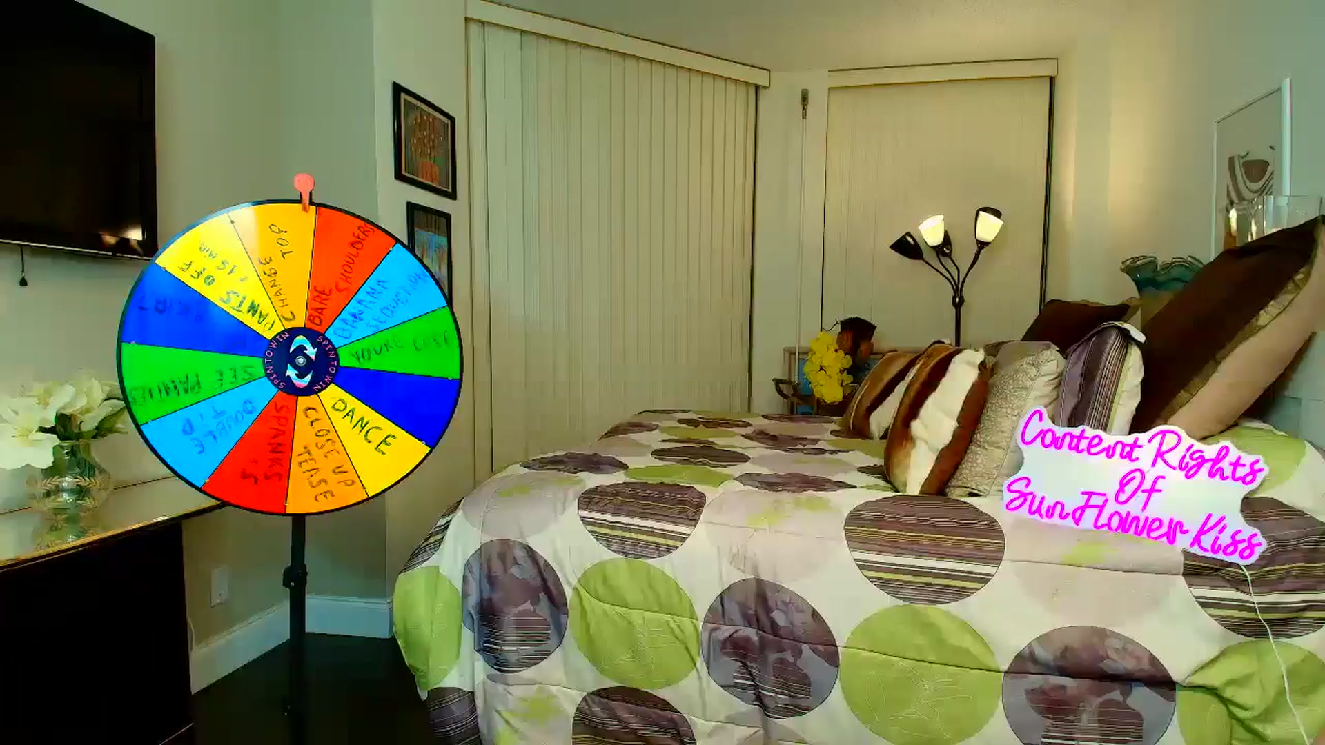 Gallery image thumbnail from SunFlowerKiss's myfreecams stream on, 11/26/2025, 05:34 image 11 of 20