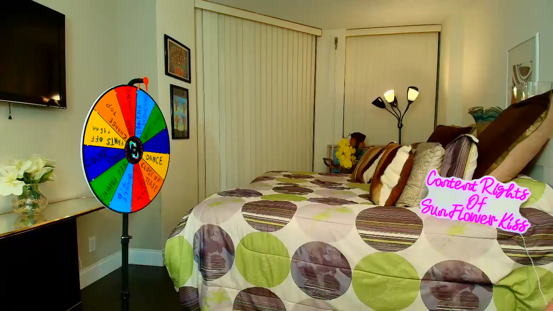 Gallery image thumbnail from SunFlowerKiss's myfreecams stream on, 11/26/2025, 05:34 image 4 of 20