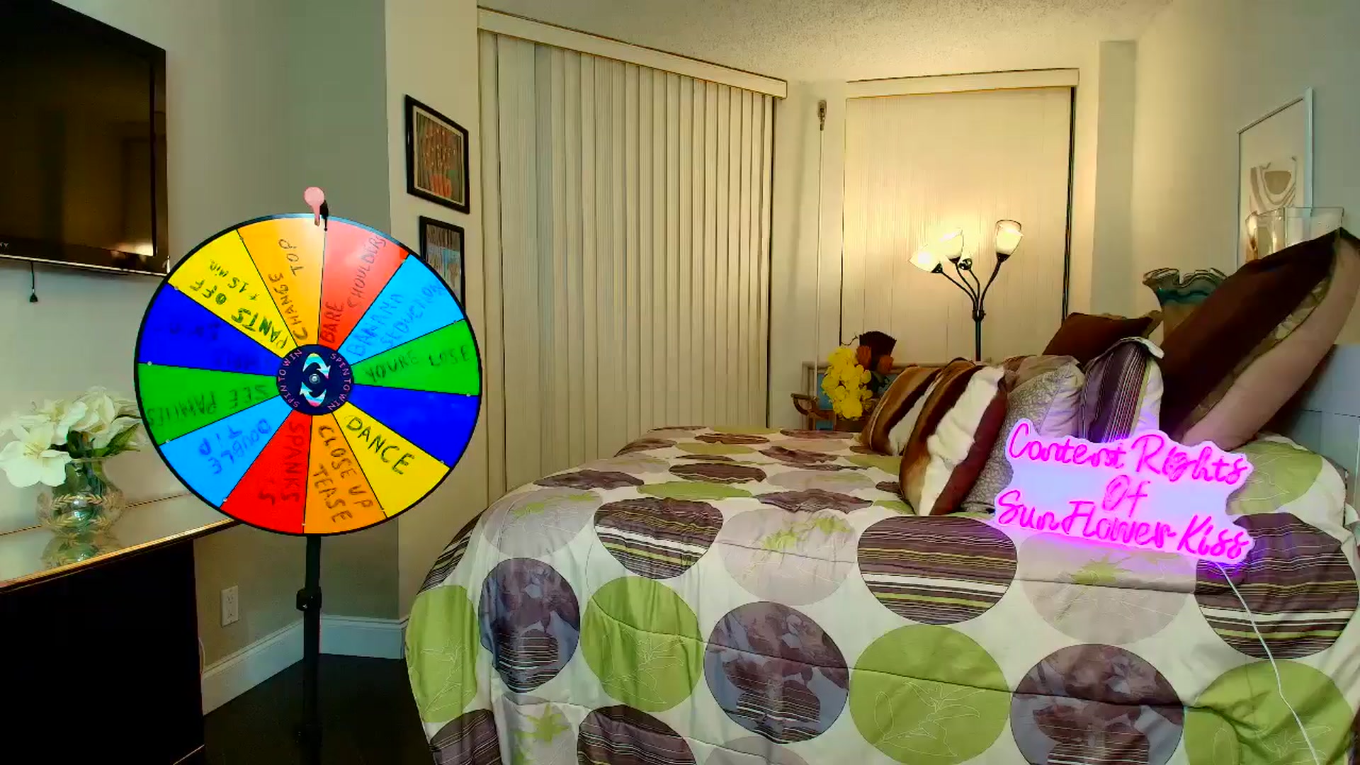 Gallery image thumbnail from SunFlowerKiss's myfreecams stream on, 11/27/2025, 03:35 image 8 of 20