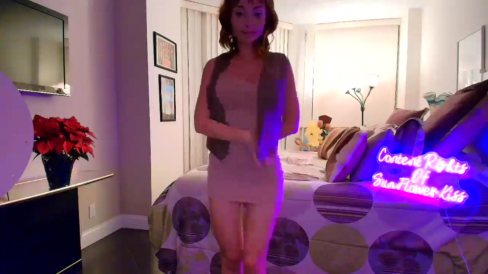 Gallery image thumbnail from SunFlowerKiss's myfreecams stream on, 12/03/2025, 04:58 image 19 of 20