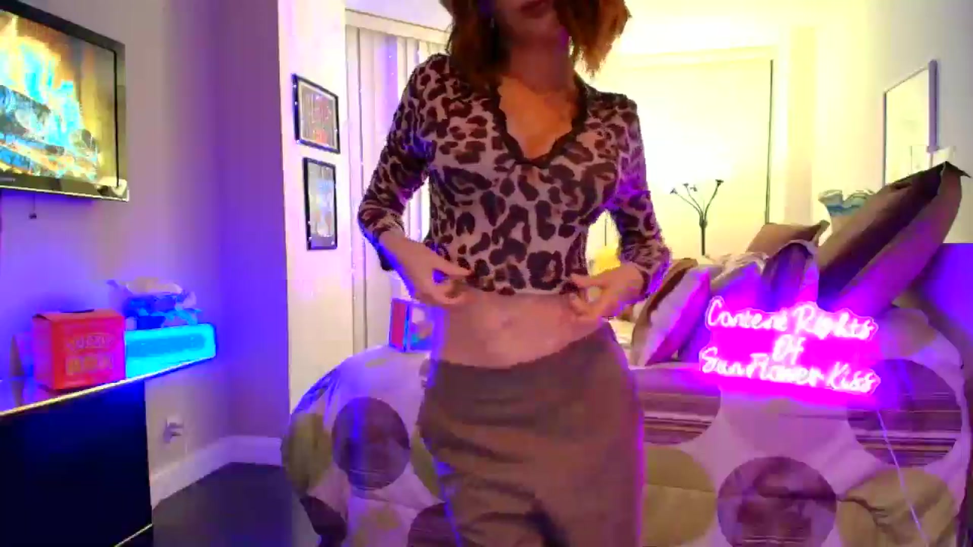 Gallery image thumbnail from SunFlowerKiss's myfreecams stream on, 12/09/2025, 02:42 image 2 of 20