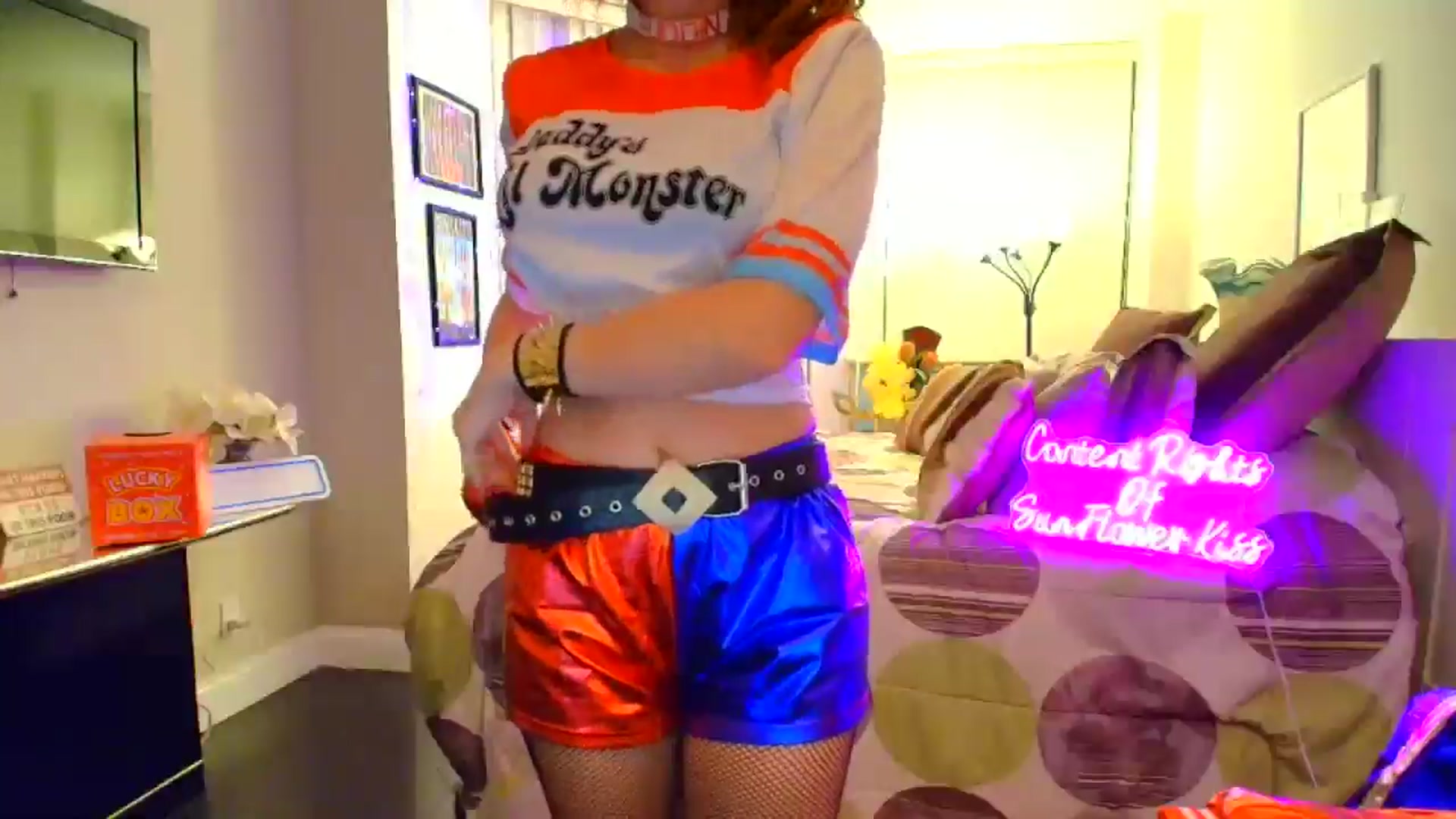 Gallery image thumbnail from SunFlowerKiss's myfreecams stream on, 12/10/2025, 05:43 image 20 of 20