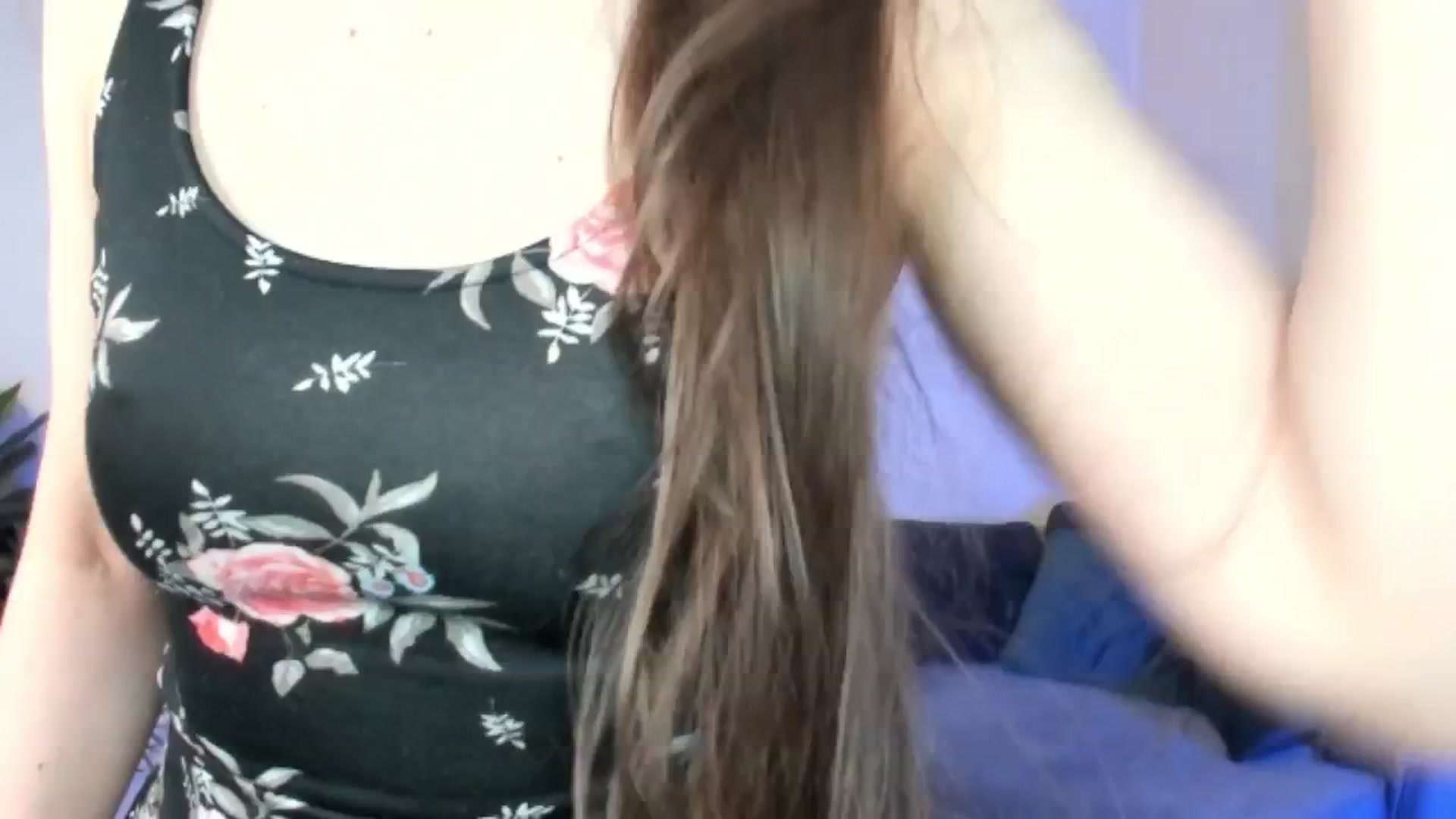 Gallery image thumbnail from SunFlyre's myfreecams stream on, 04/14/2025, 02:27 image 8 of 20