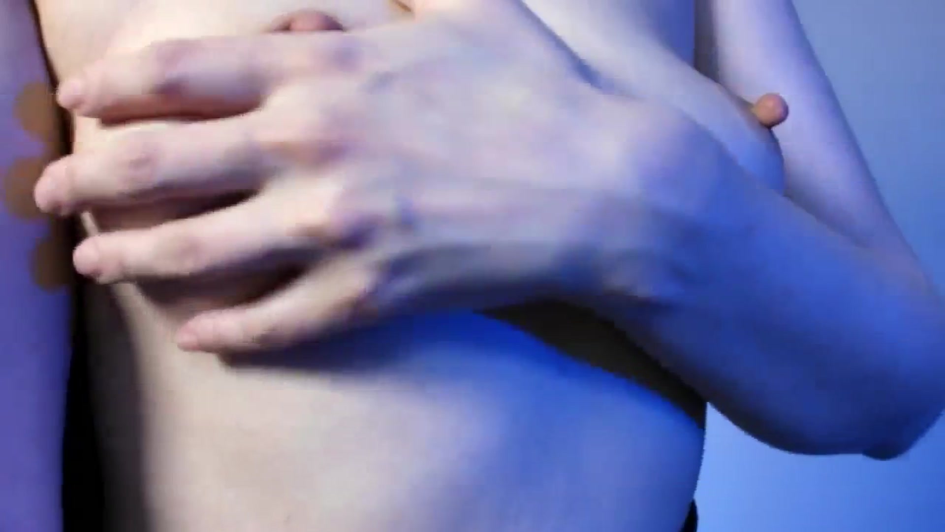 Gallery image thumbnail from SunFlyre's myfreecams stream on, 05/12/2025, 02:15 image 11 of 20