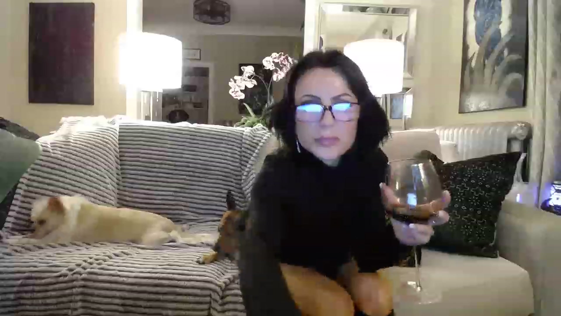 Gallery image thumbnail from SunFunBunny's myfreecams stream on, 12/27/2022, 07:46 image 19 of 20