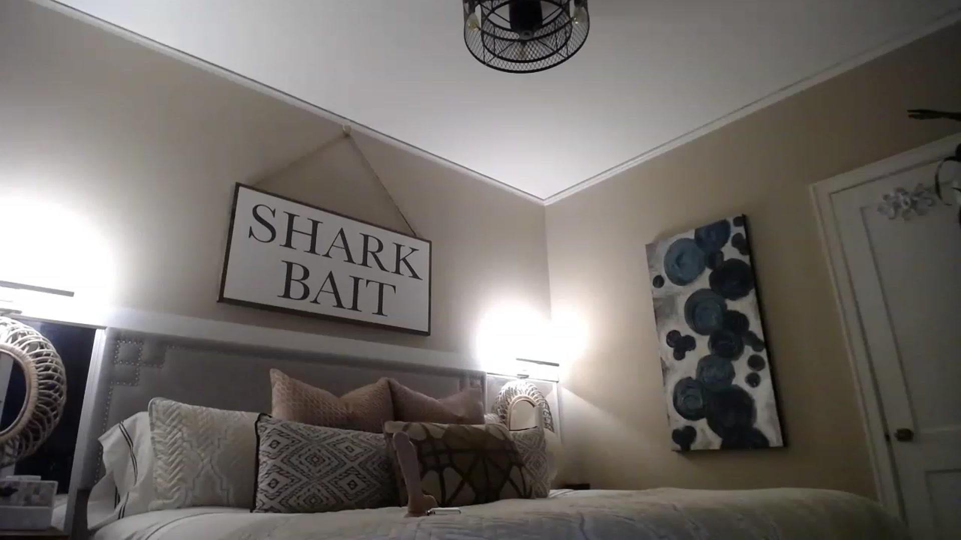 Gallery image thumbnail from SunFunBunny's myfreecams stream on, 04/12/2023, 05:06 image 18 of 20
