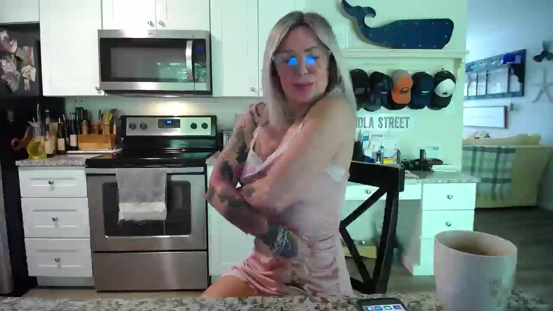 Gallery image thumbnail from SunFunBunny's myfreecams stream on, 06/09/2025, 17:17 image 10 of 20