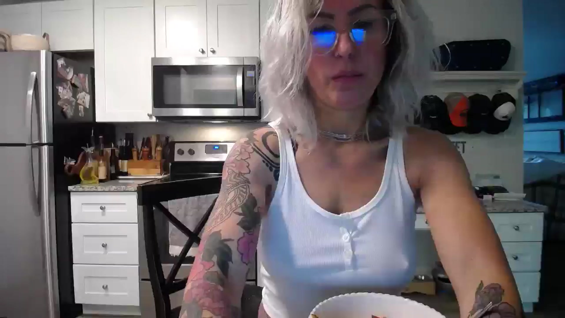 Gallery image thumbnail from SunFunBunny's myfreecams stream on, 06/25/2025, 17:49 image 5 of 20