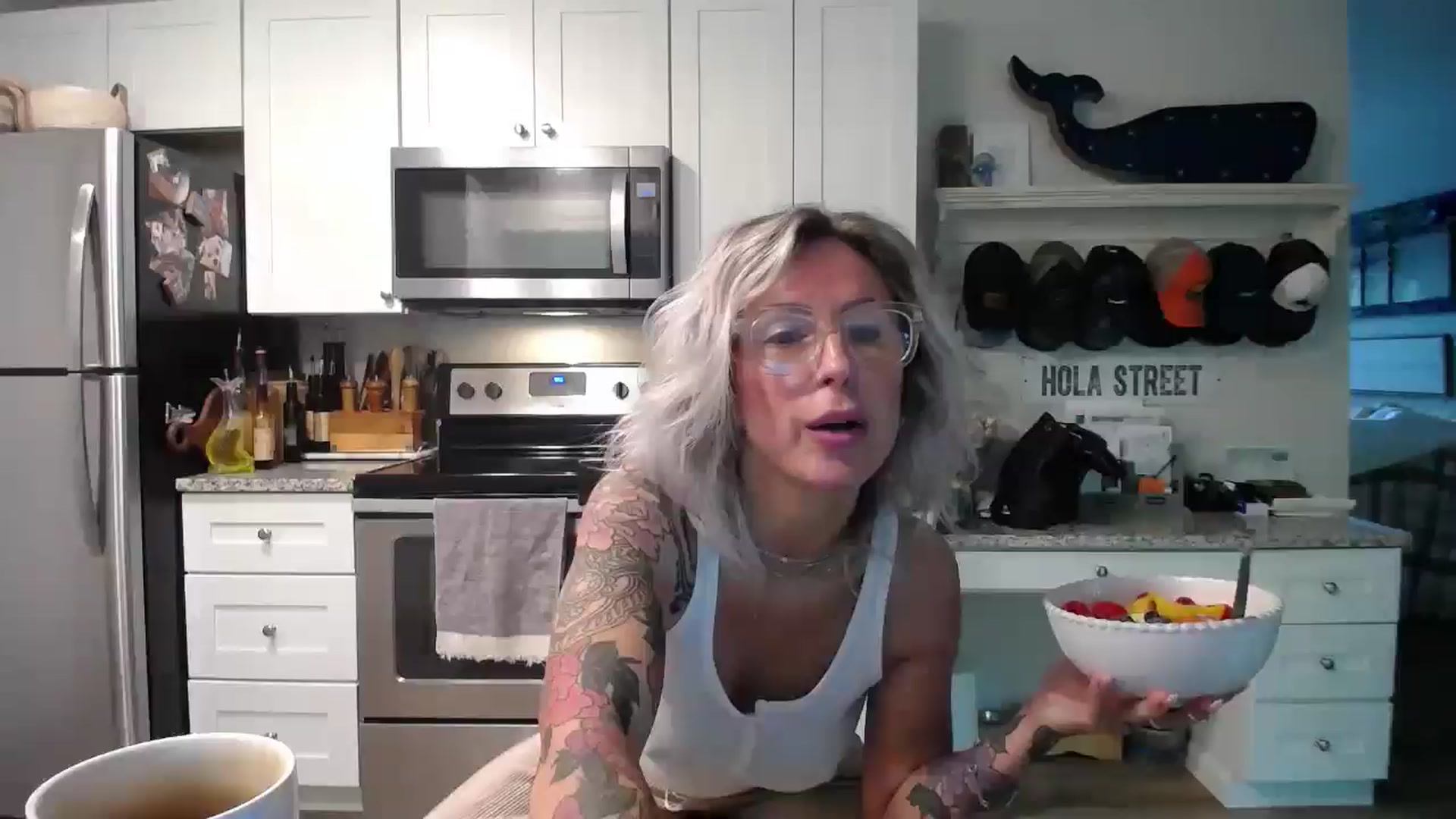 Gallery image thumbnail from SunFunBunny's myfreecams stream on, 06/25/2025, 17:49 image 6 of 20
