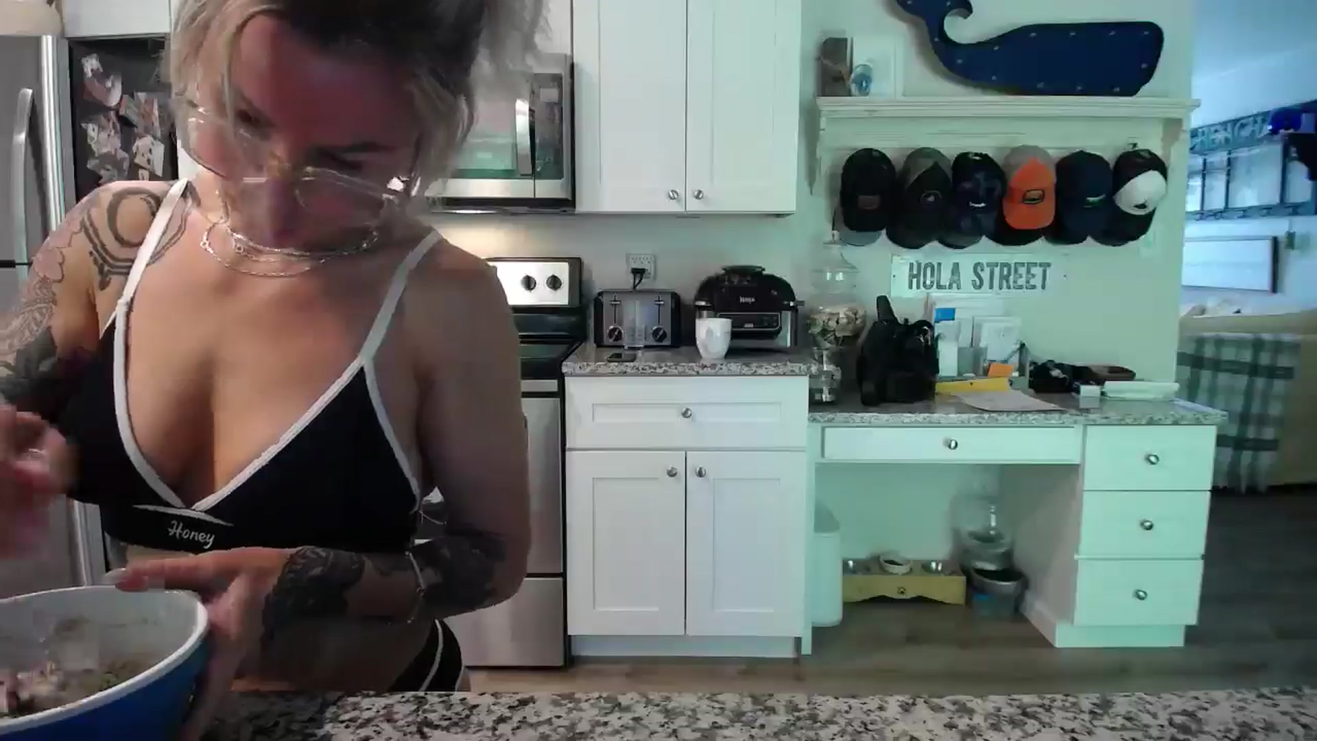 Gallery image thumbnail from SunFunBunny's myfreecams stream on, 06/30/2025, 18:12 image 5 of 20