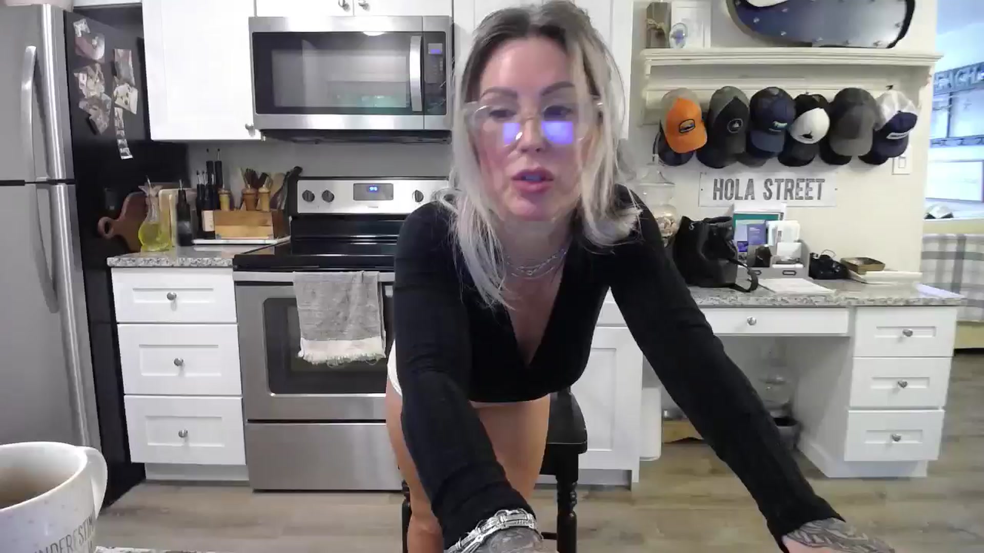 Gallery image thumbnail from SunFunBunny's myfreecams stream on, 09/30/2025, 18:42 image 2 of 20