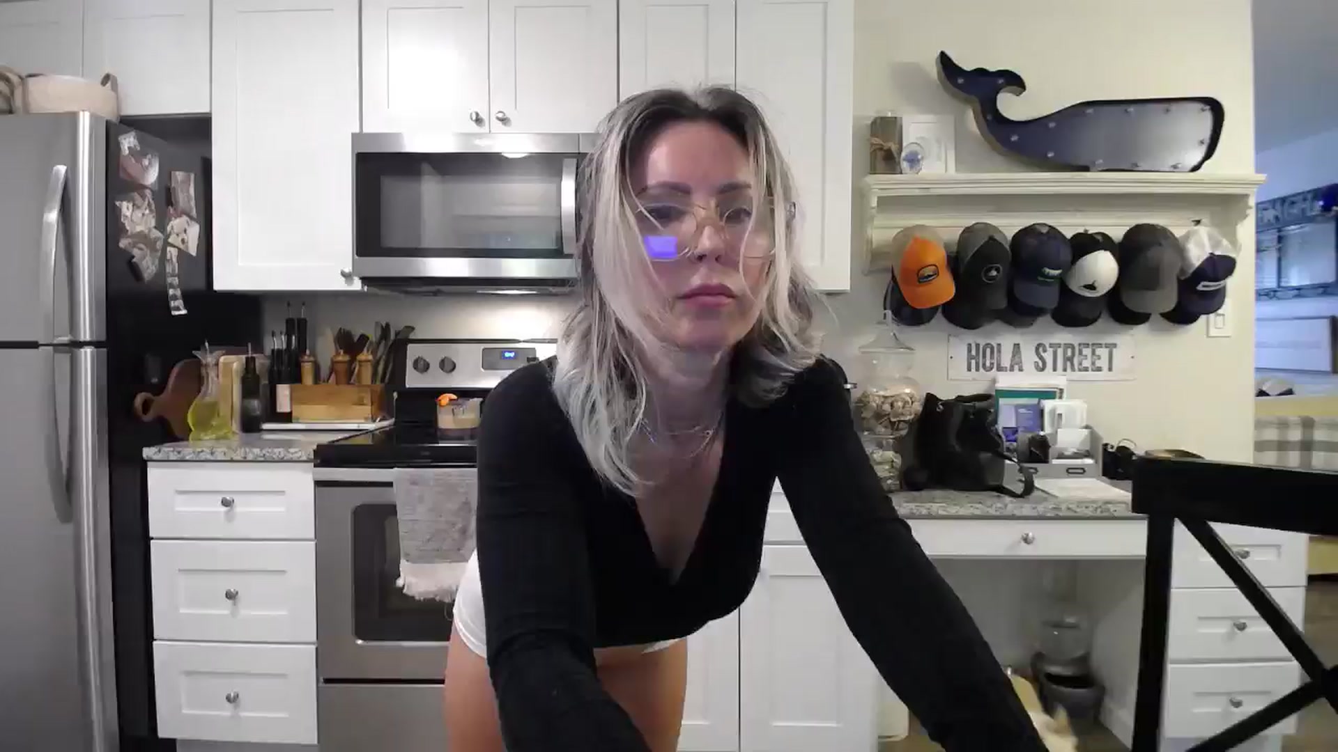 Gallery image thumbnail from SunFunBunny's myfreecams stream on, 09/30/2025, 18:42 image 9 of 20
