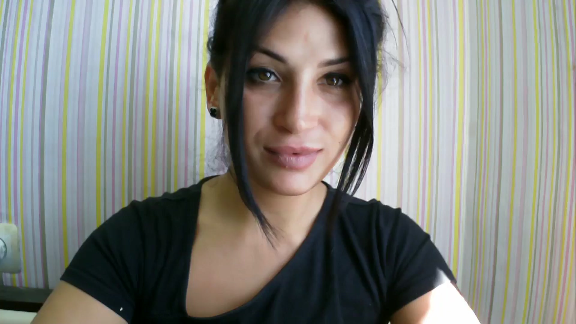 Gallery image thumbnail from SunShine90's myfreecams stream on, 08/02/2025, 12:44 image 11 of 20
