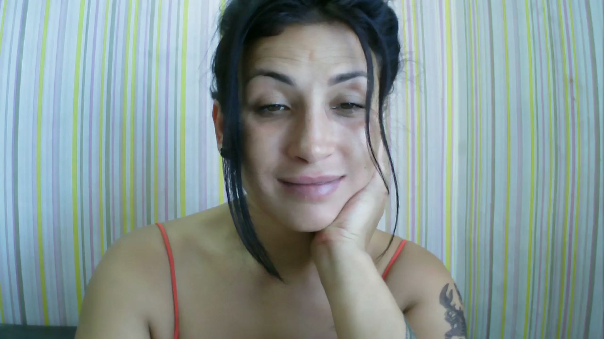 Gallery image thumbnail from SunShine90's myfreecams stream on, 08/03/2025, 10:26 image 15 of 20