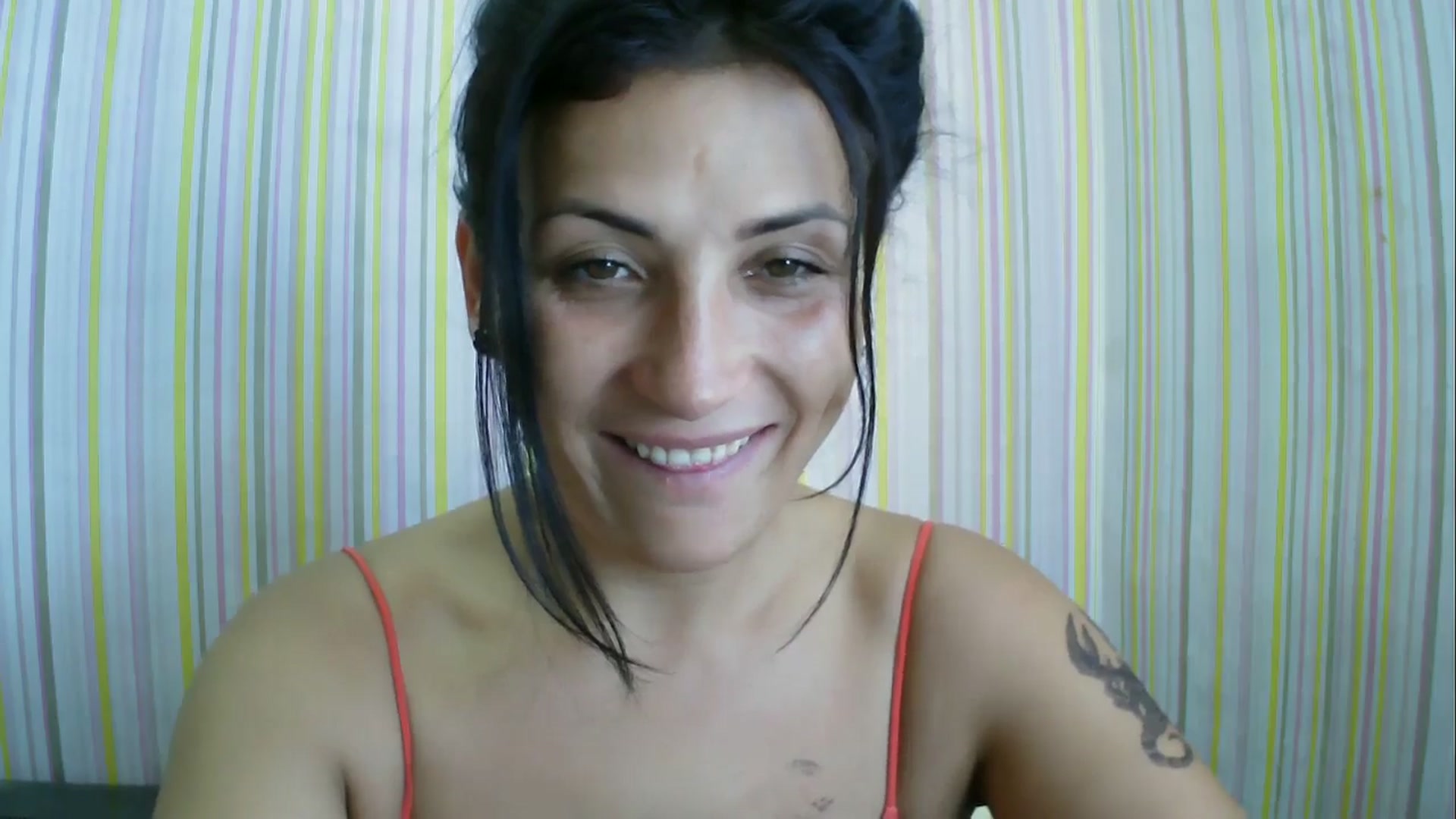 Gallery image thumbnail from SunShine90's myfreecams stream on, 08/03/2025, 10:26 image 11 of 20