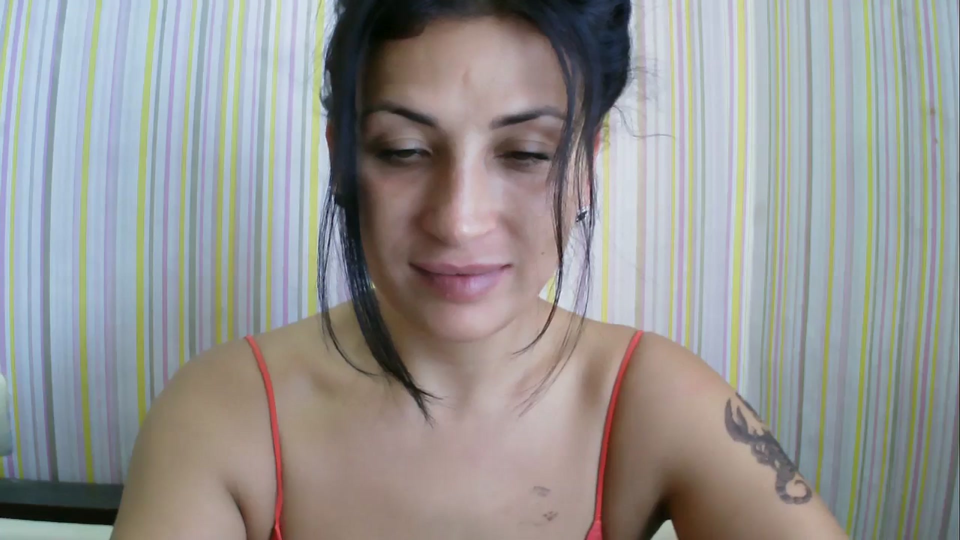 Gallery image thumbnail from SunShine90's myfreecams stream on, 08/03/2025, 10:26 image 20 of 20