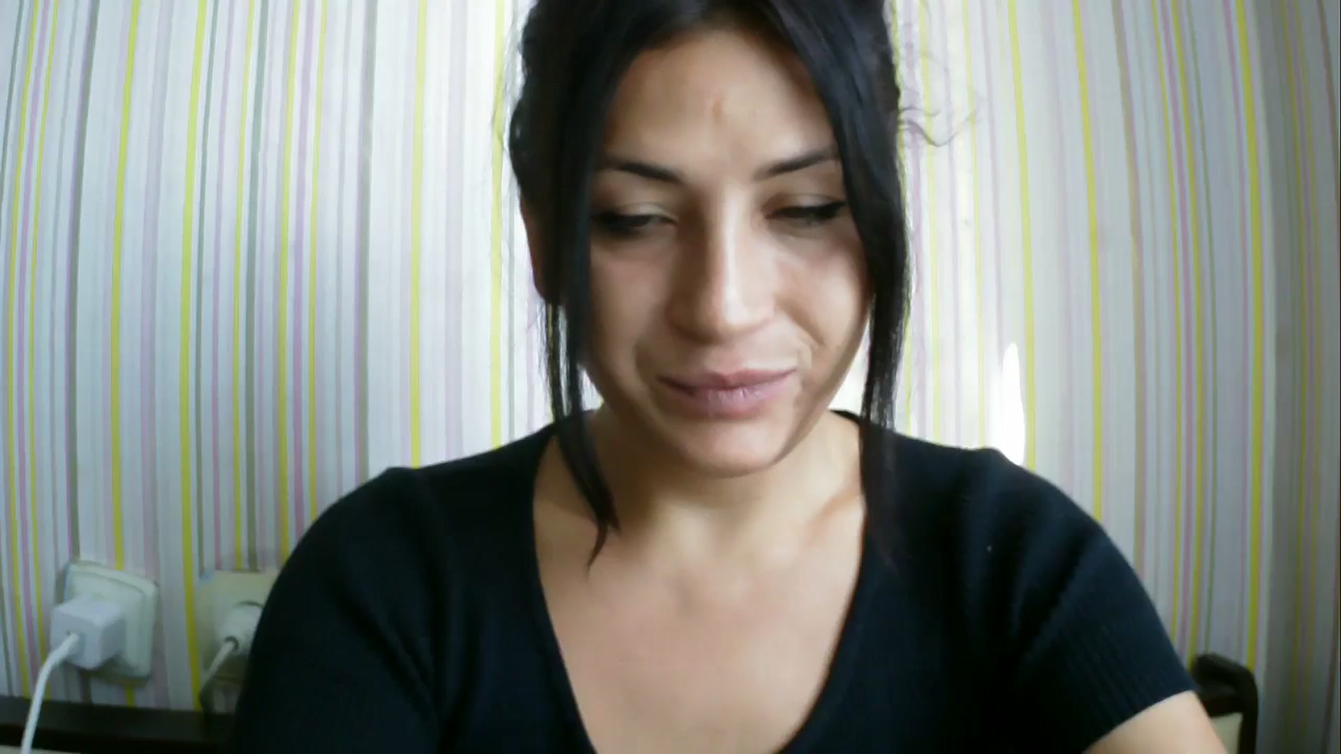 Gallery image thumbnail from SunShine90's myfreecams stream on, 08/19/2025, 14:08 image 10 of 20