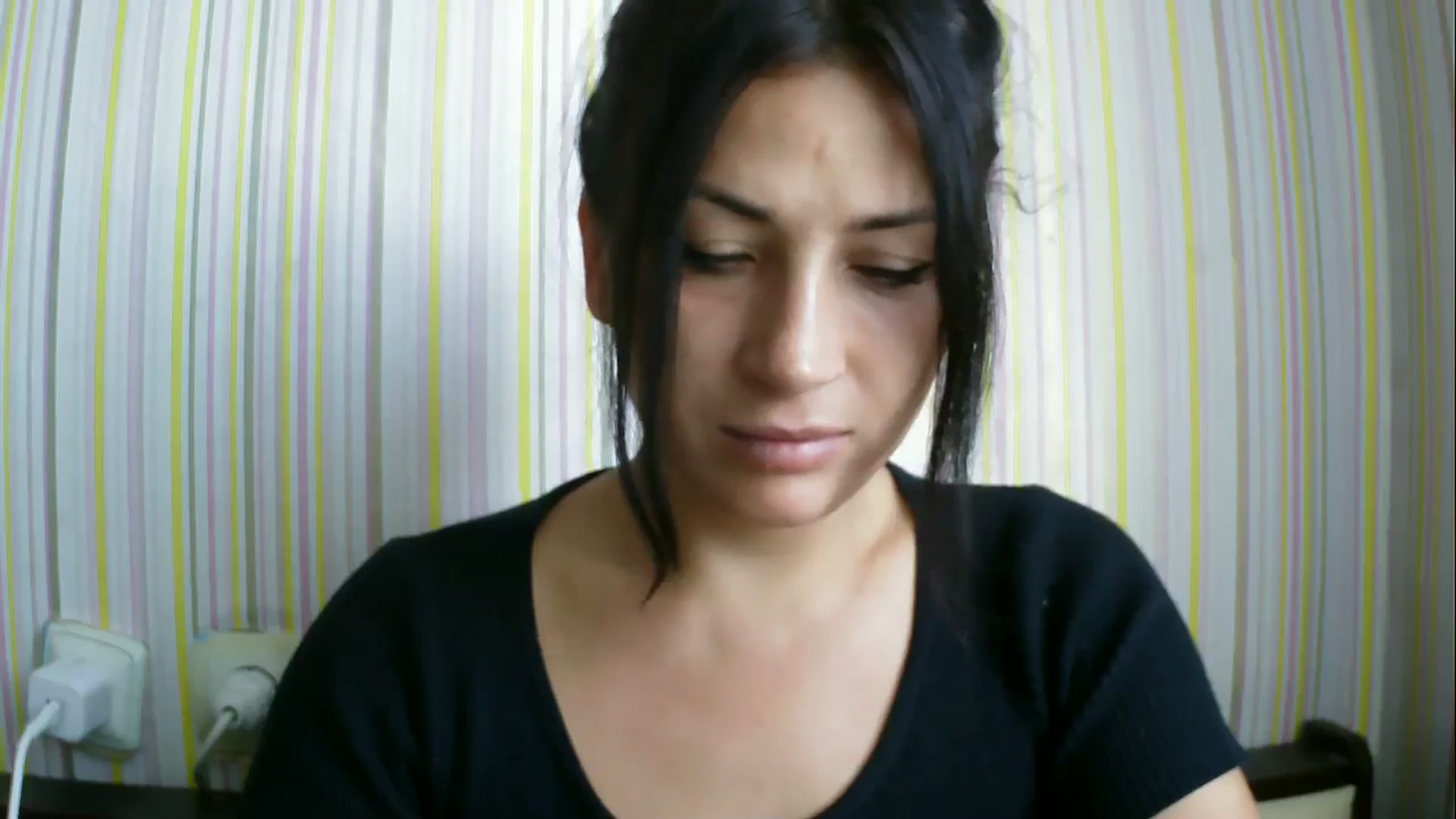 Gallery image thumbnail from SunShine90's myfreecams stream on, 08/19/2025, 14:08 image 15 of 20