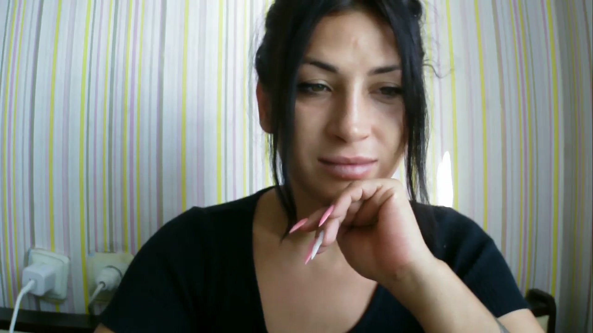 Gallery image thumbnail from SunShine90's myfreecams stream on, 08/19/2025, 14:08 image 9 of 20