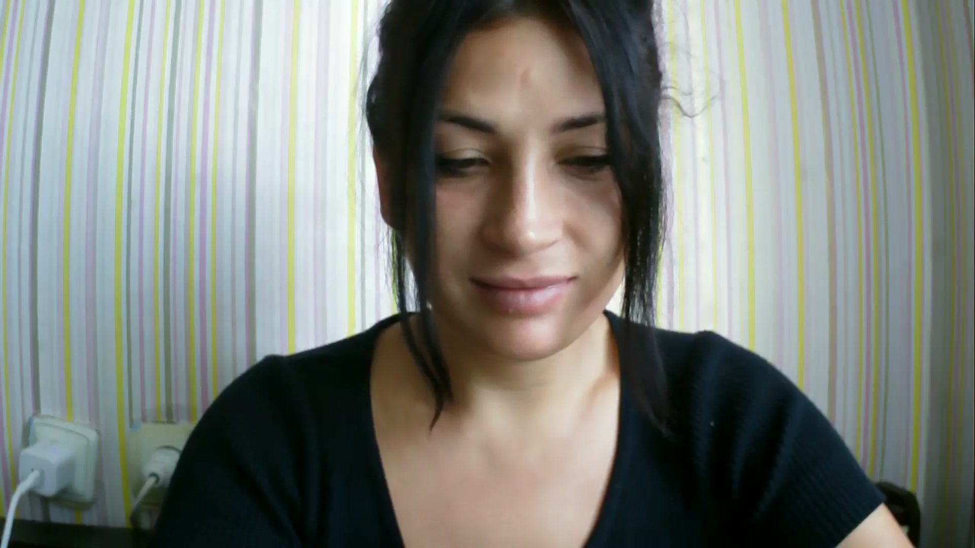 Gallery image thumbnail from SunShine90's myfreecams stream on, 08/19/2025, 14:08 image 17 of 20