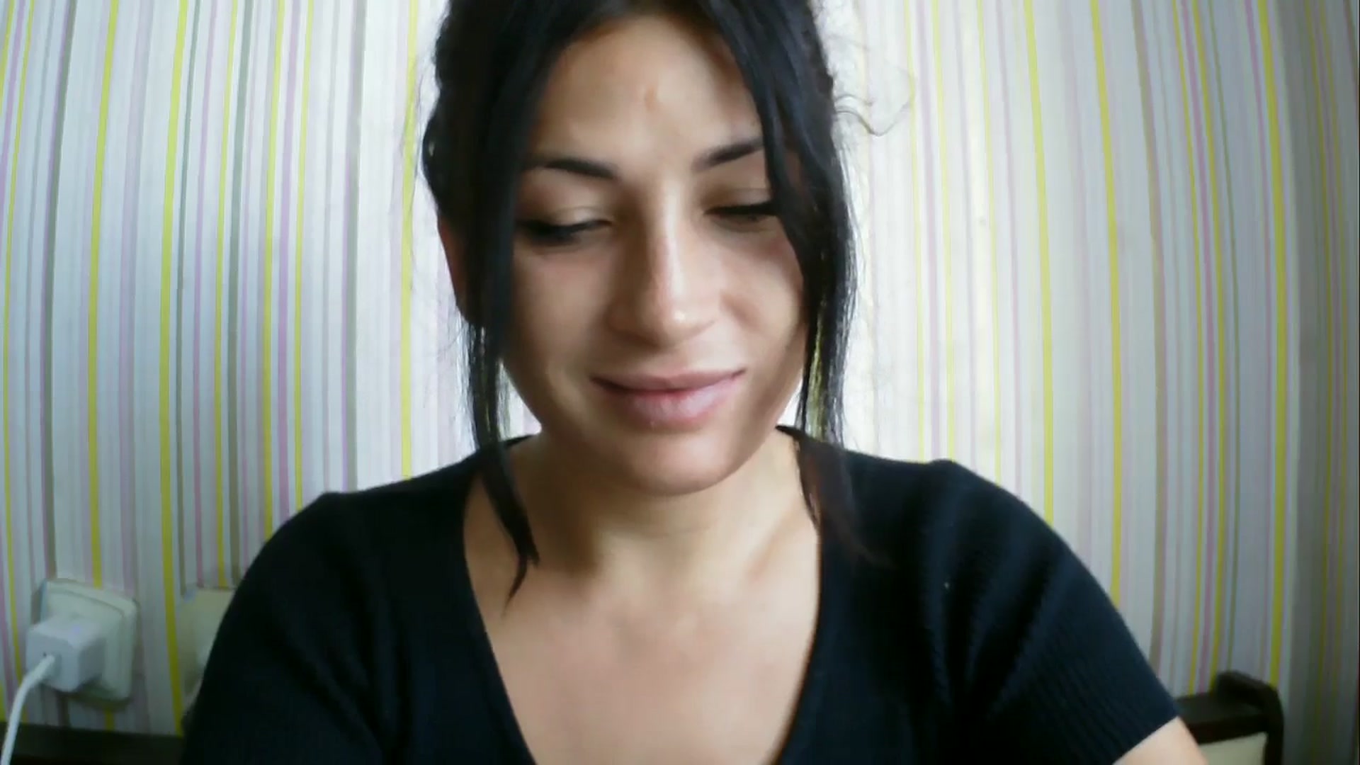 Gallery image thumbnail from SunShine90's myfreecams stream on, 08/19/2025, 14:08 image 19 of 20