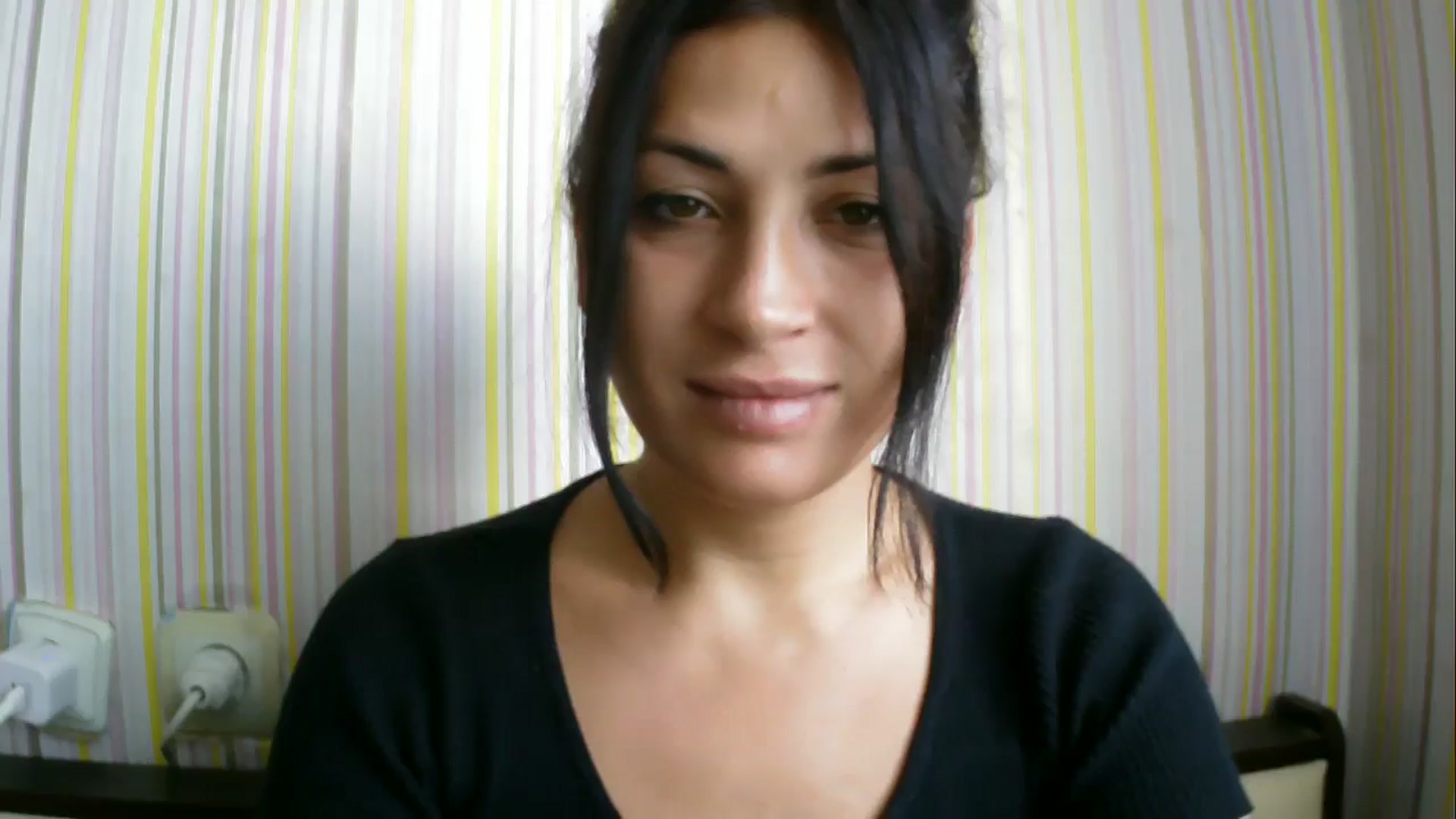 Gallery image thumbnail from SunShine90's myfreecams stream on, 08/19/2025, 14:36 image 9 of 20