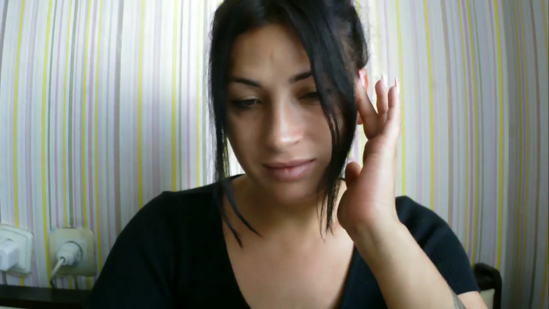 Gallery image thumbnail from SunShine90's myfreecams stream on, 08/19/2025, 14:36 image 2 of 20