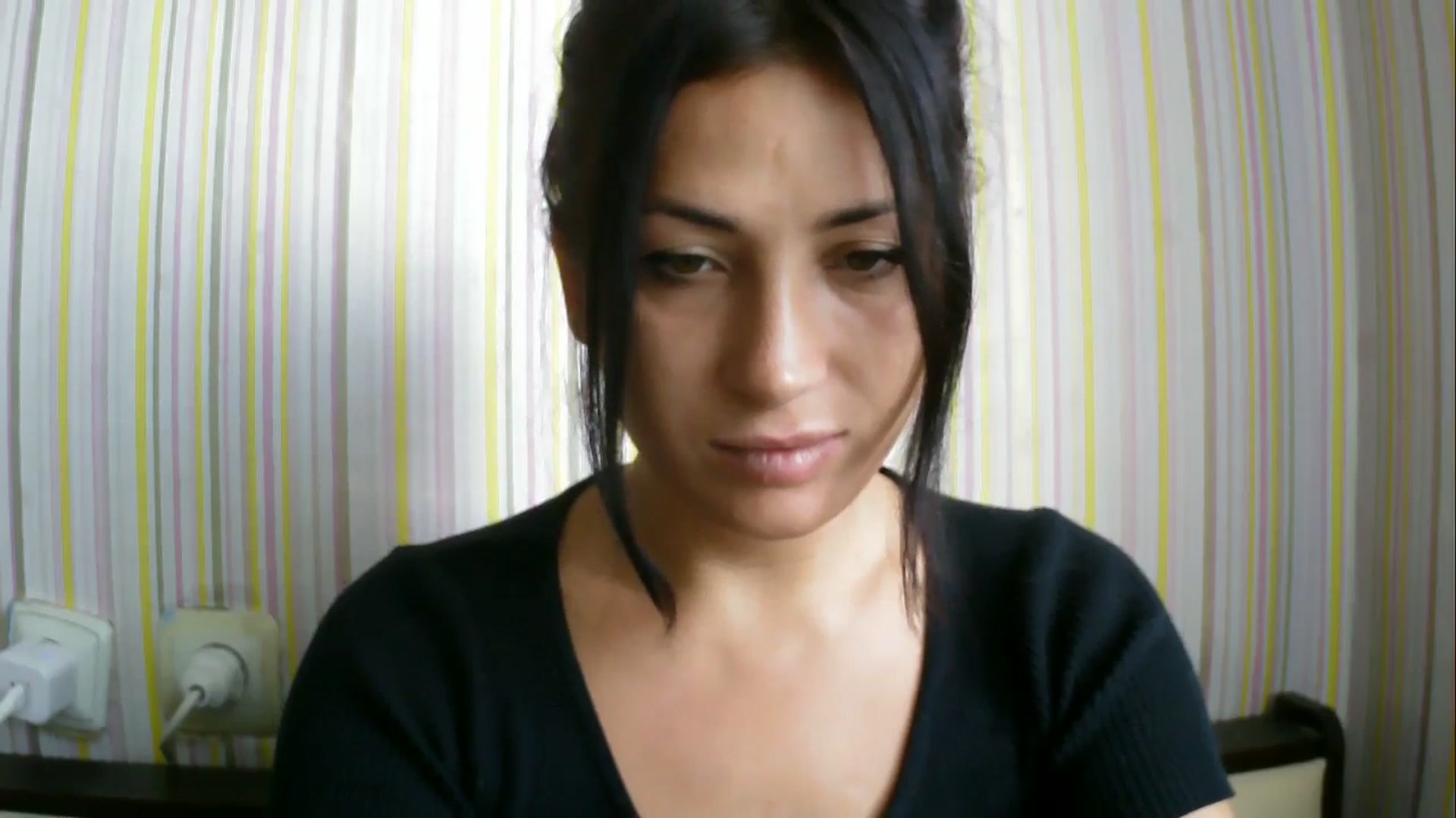 Gallery image thumbnail from SunShine90's myfreecams stream on, 08/19/2025, 14:36 image 15 of 20