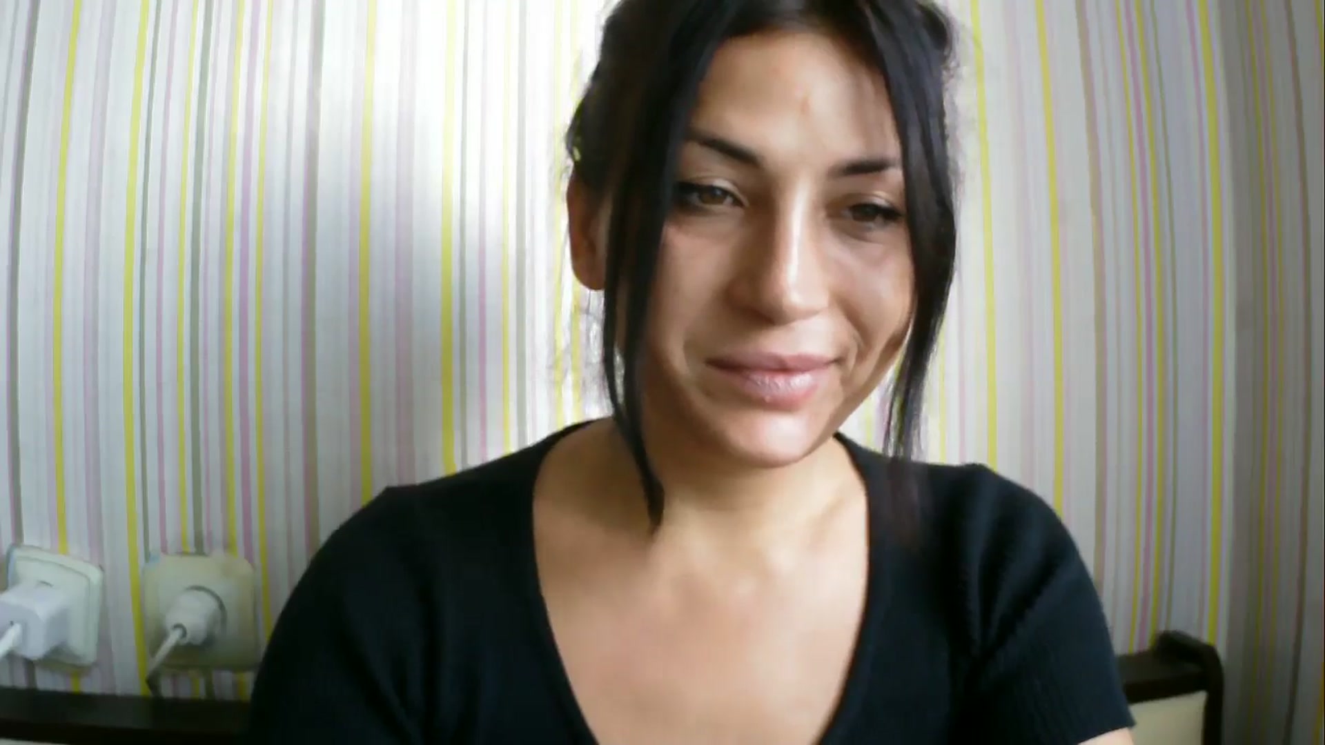Gallery image thumbnail from SunShine90's myfreecams stream on, 08/19/2025, 14:36 image 14 of 20