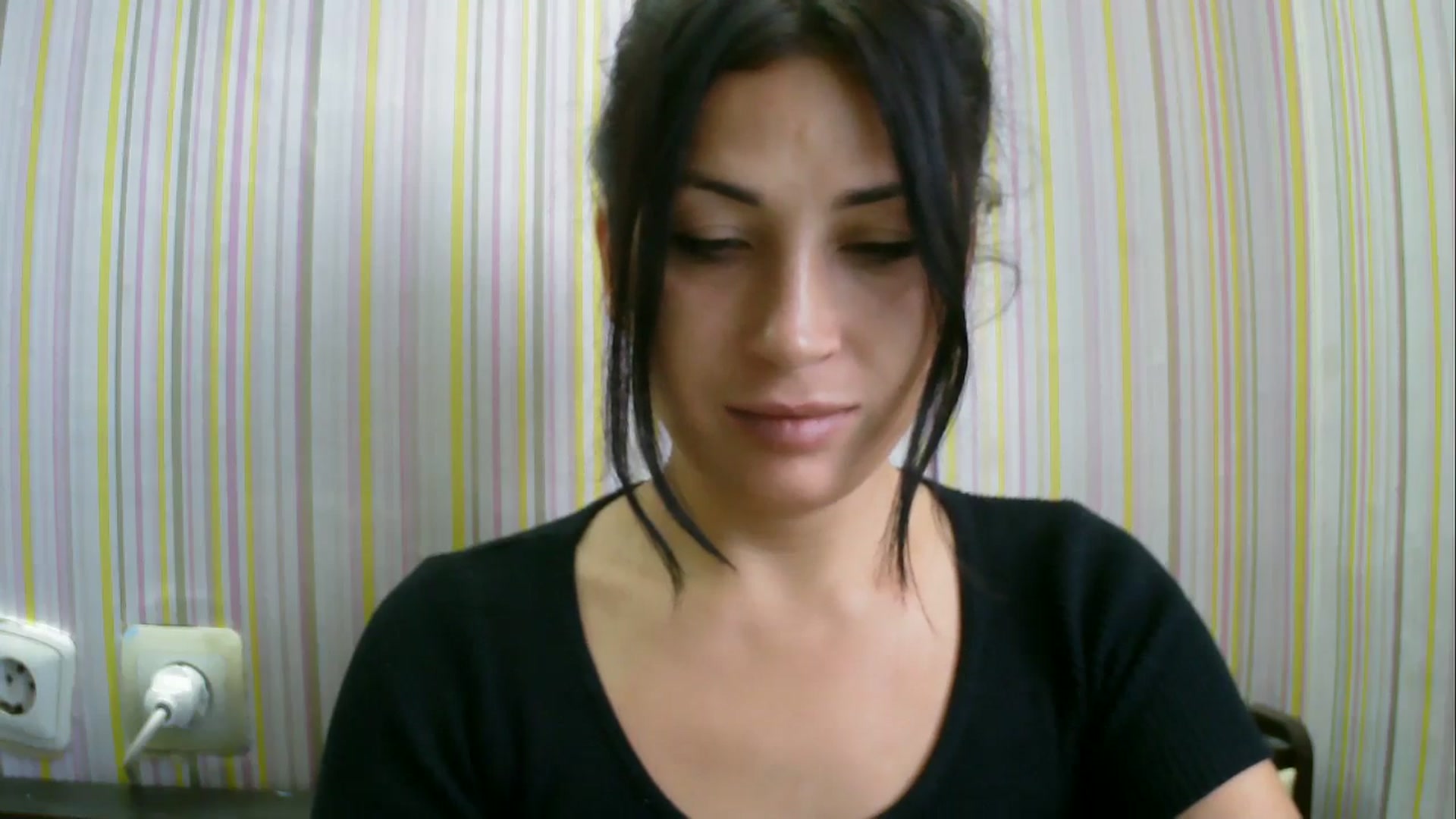 Gallery image thumbnail from SunShine90's myfreecams stream on, 08/19/2025, 15:55 image 14 of 20
