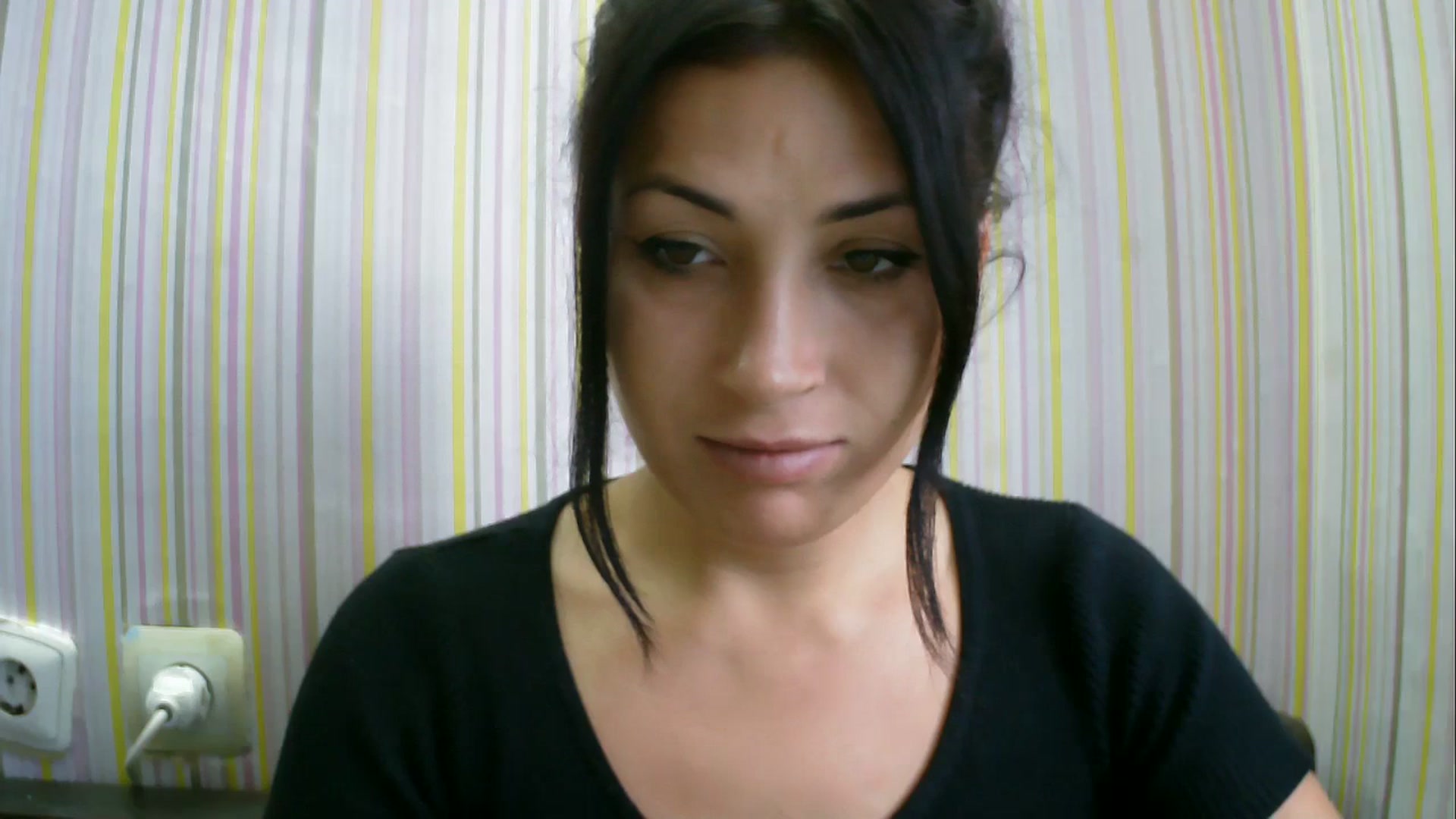 Gallery image thumbnail from SunShine90's myfreecams stream on, 08/19/2025, 15:55 image 6 of 20