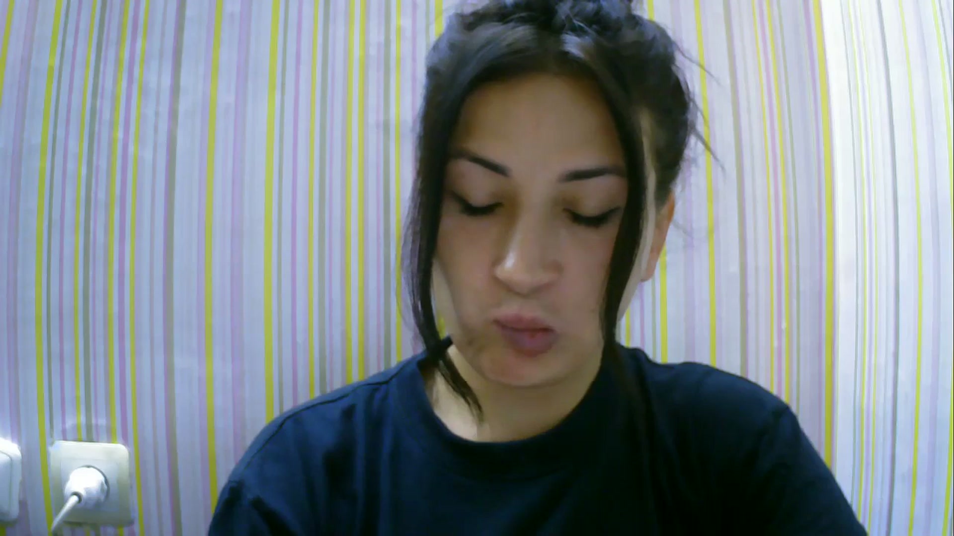 Gallery image thumbnail from SunShine90's myfreecams stream on, 08/19/2025, 18:29 image 19 of 20