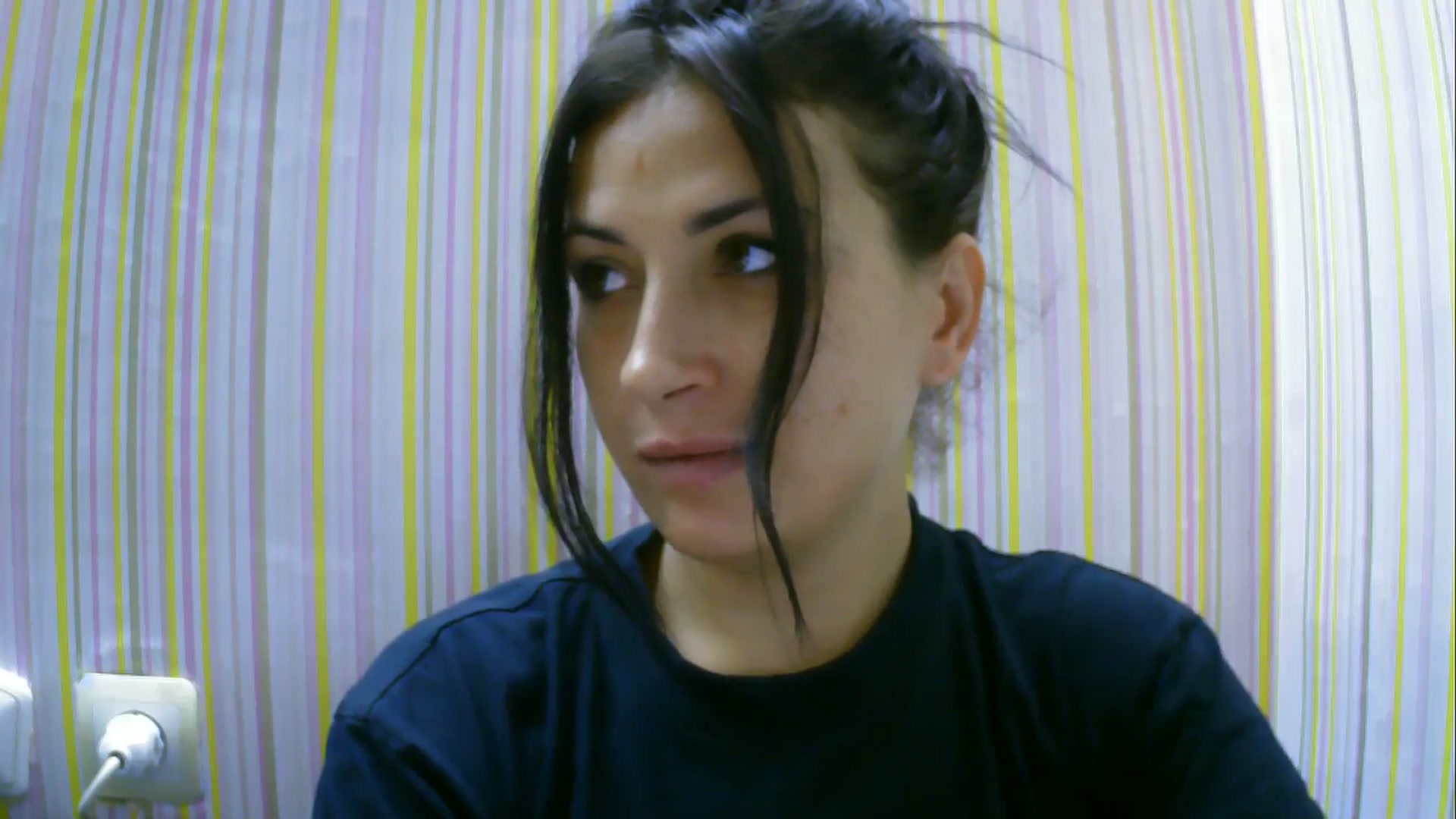 Gallery image thumbnail from SunShine90's myfreecams stream on, 08/19/2025, 18:29 image 17 of 20
