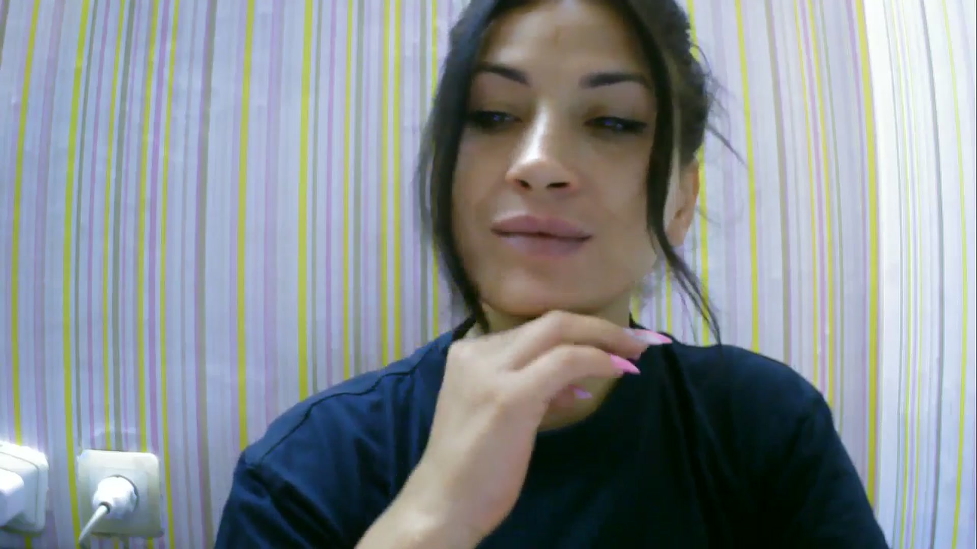 Gallery image thumbnail from SunShine90's myfreecams stream on, 08/19/2025, 18:29 image 7 of 20