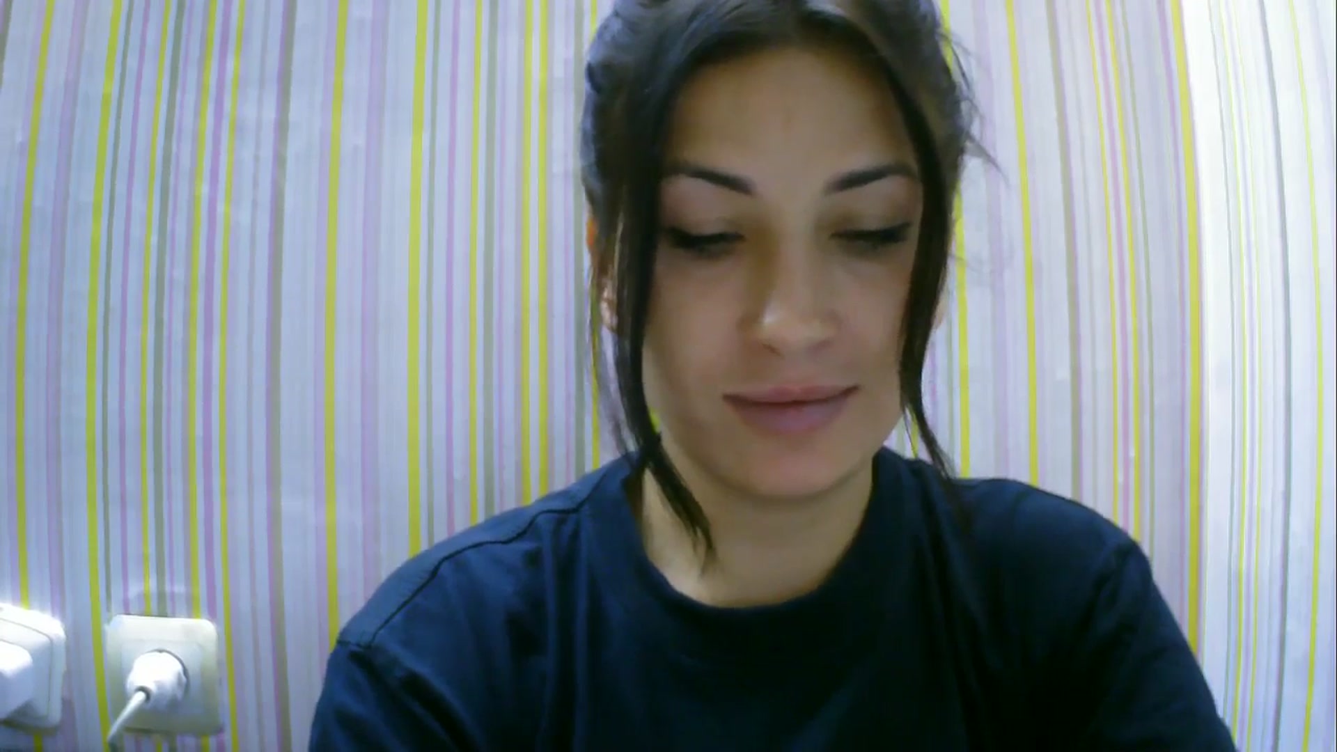 Gallery image thumbnail from SunShine90's myfreecams stream on, 08/19/2025, 18:29 image 6 of 20