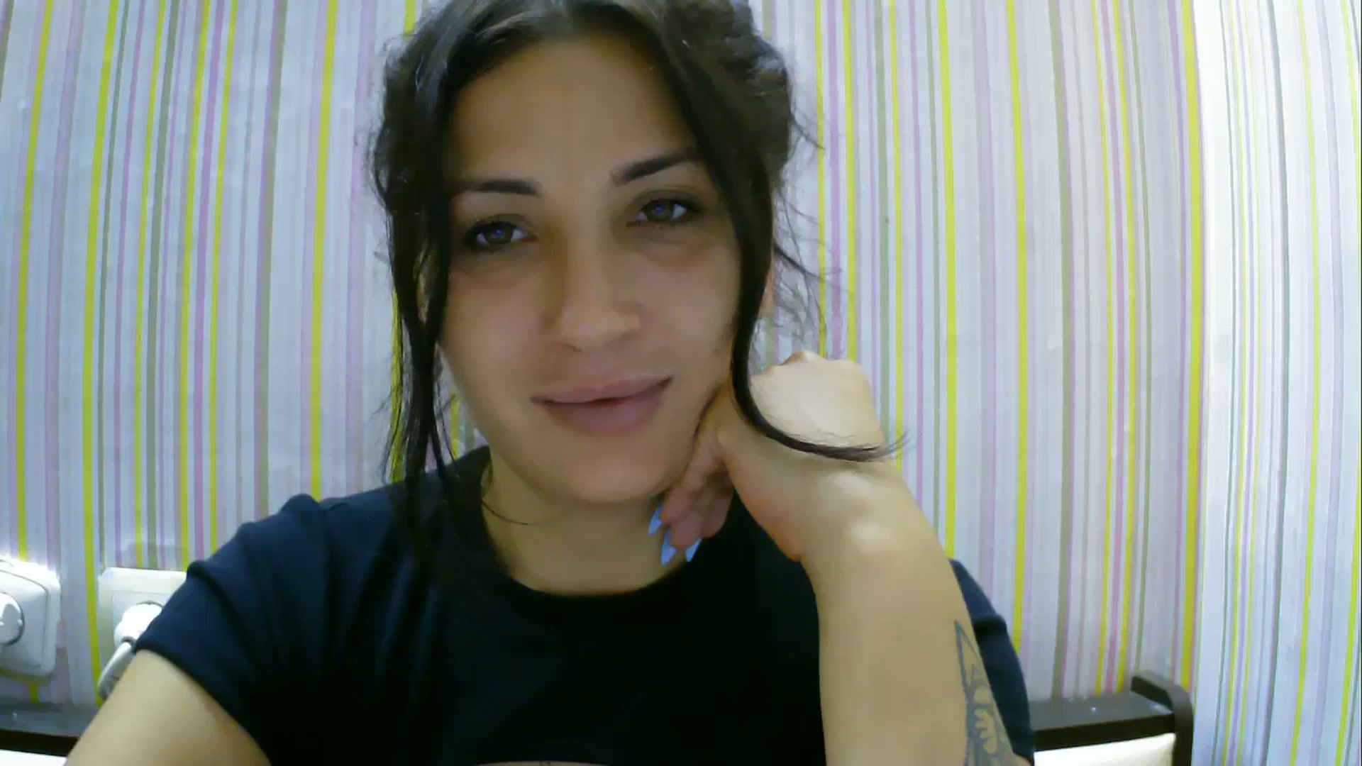 Gallery image thumbnail from SunShine90's myfreecams stream on, 09/02/2025, 19:24 image 9 of 20