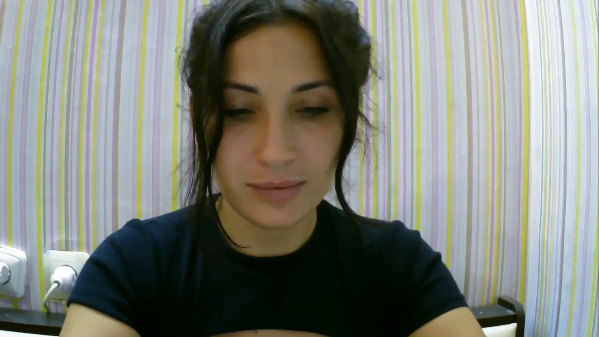 Gallery image thumbnail from SunShine90's myfreecams stream on, 09/02/2025, 19:24 image 19 of 20