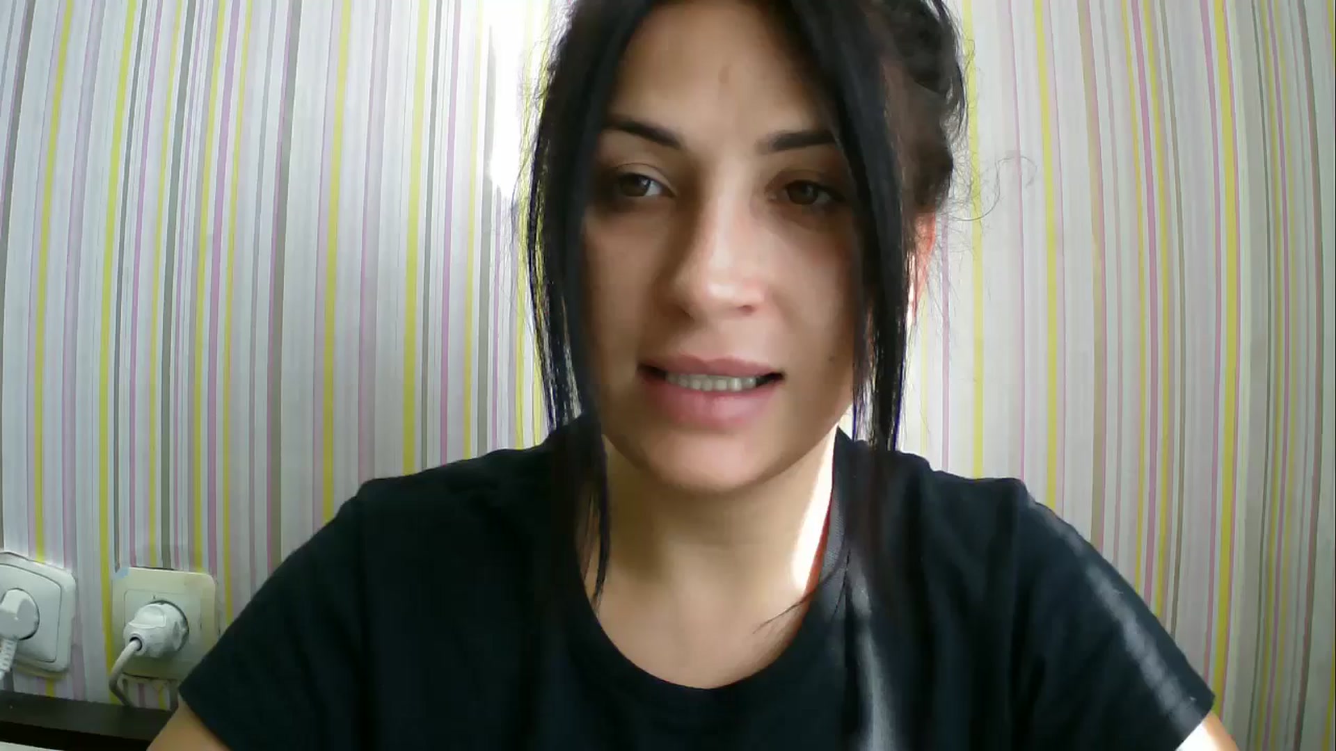 Gallery image thumbnail from SunShine90's myfreecams stream on, 09/22/2025, 14:08 image 5 of 20