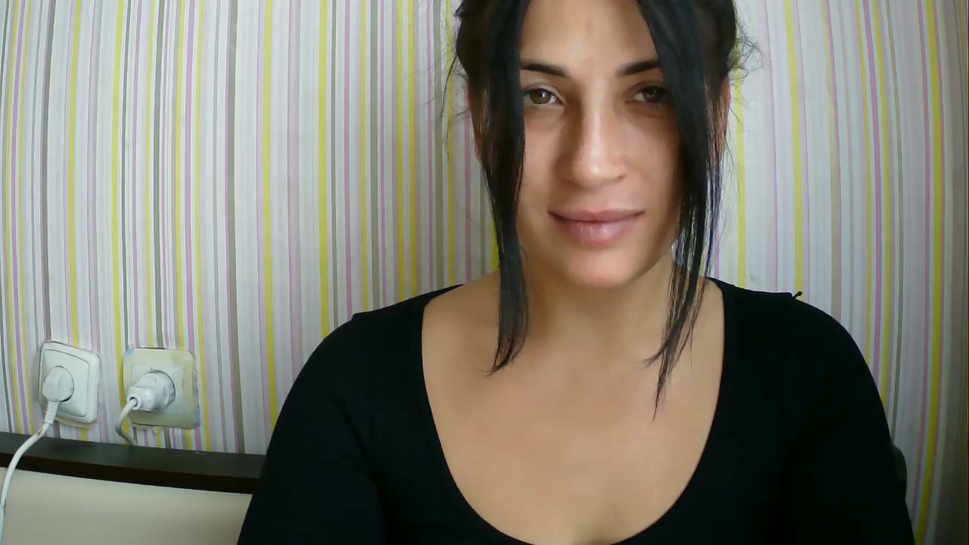 Gallery image thumbnail from SunShine90's myfreecams stream on, 09/23/2025, 11:40 image 5 of 20