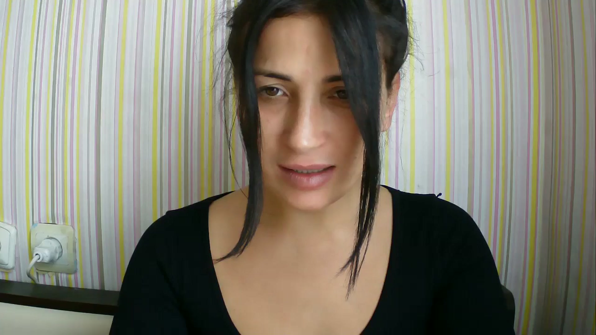 Gallery image thumbnail from SunShine90's myfreecams stream on, 09/23/2025, 11:40 image 1 of 20