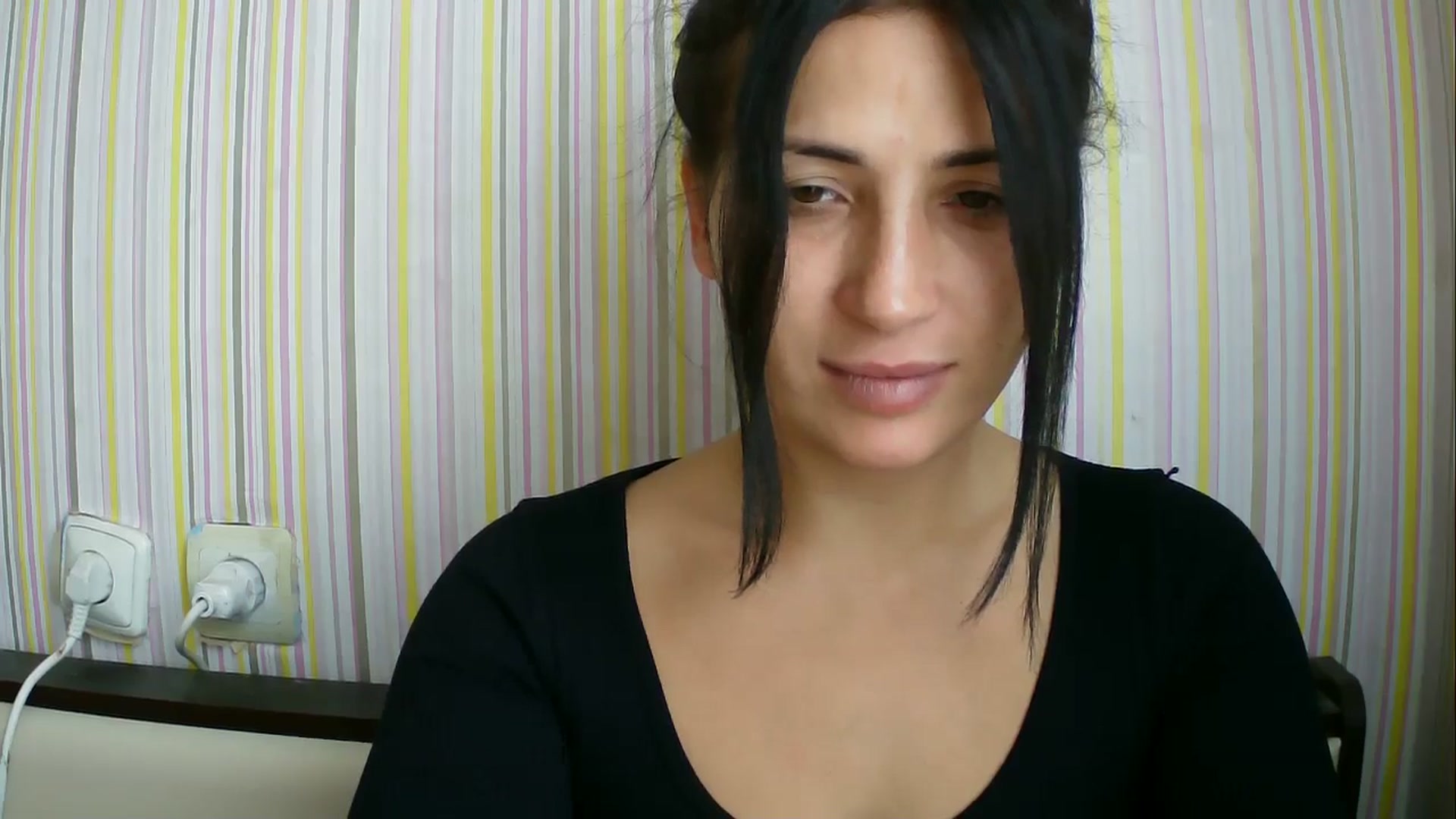 Gallery image thumbnail from SunShine90's myfreecams stream on, 09/23/2025, 11:40 image 4 of 20