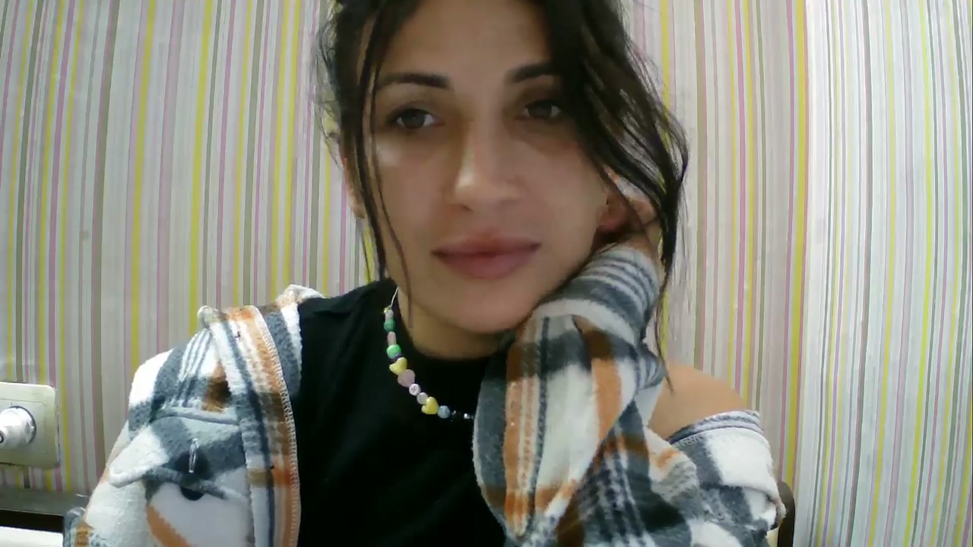 Gallery image thumbnail from SunShine90's myfreecams stream on, 09/30/2025, 16:12 image 6 of 20