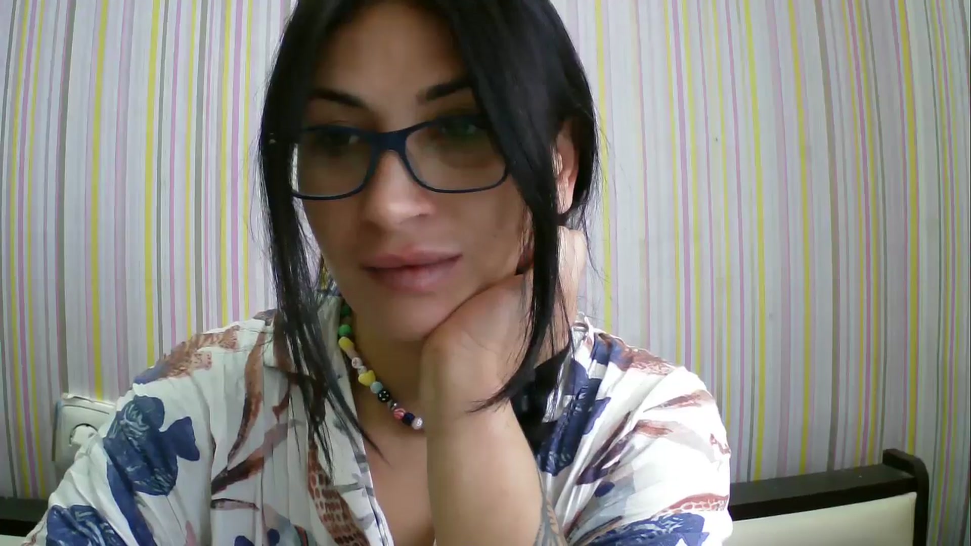Gallery image thumbnail from SunShine90's myfreecams stream on, 10/12/2025, 07:42 image 12 of 20